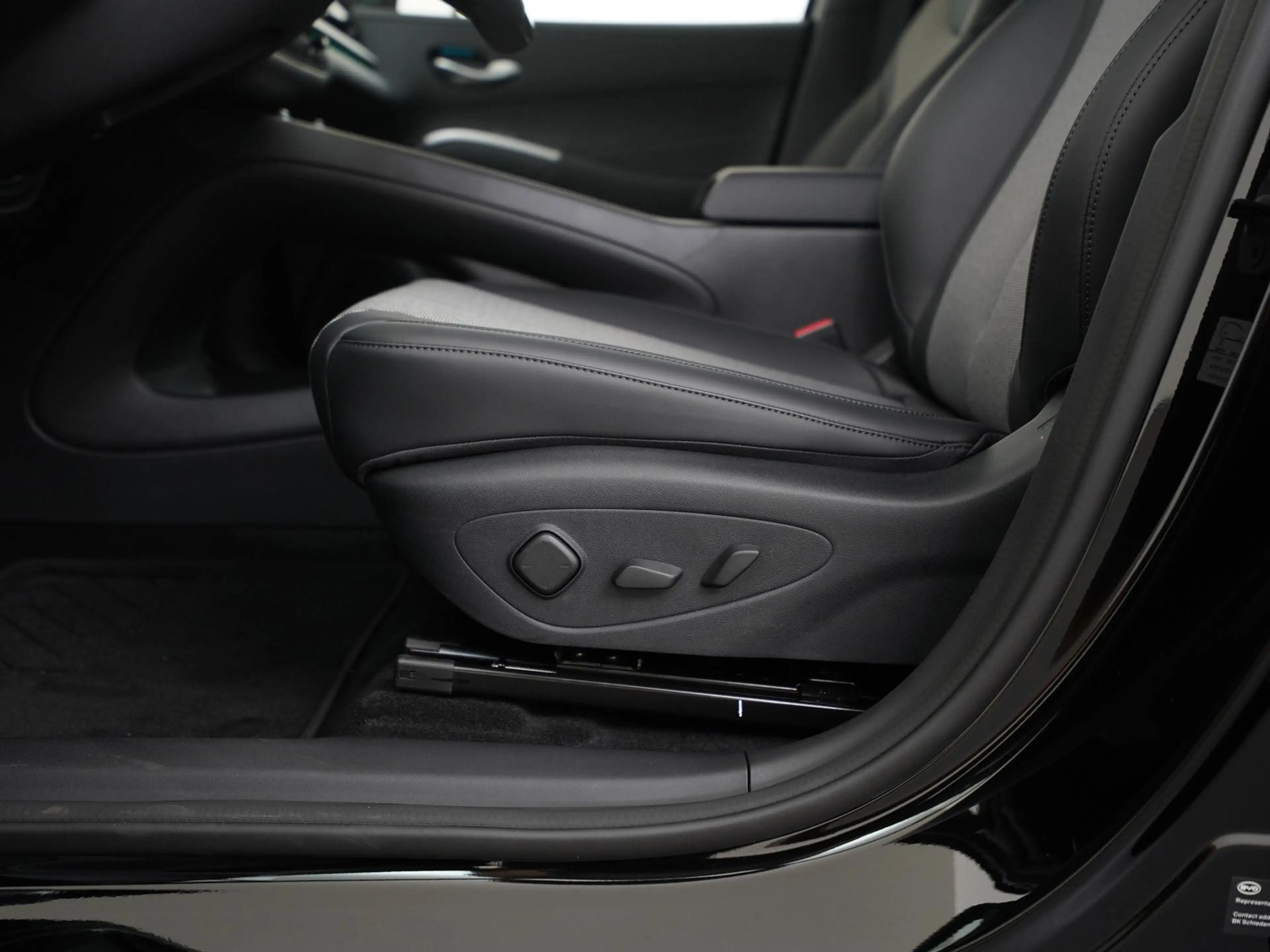 BYD Dolphin G 1.5L DM-i Comfort PHEV | Panoramadak | Head-Up | S — photo 47