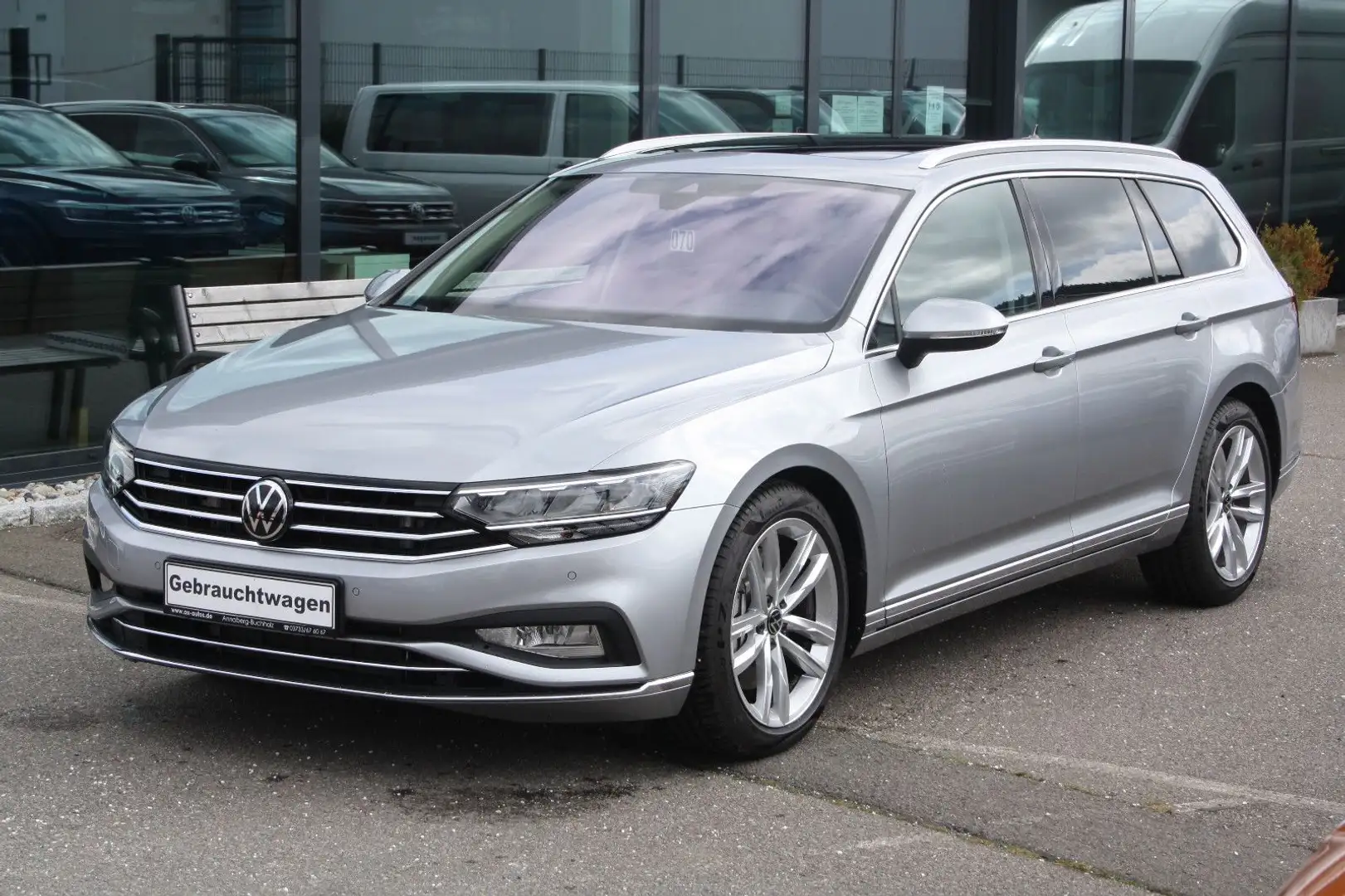 Volkswagen Passat Variant Elegance 2.0 TSI 4Motion DSG Plateado - 1