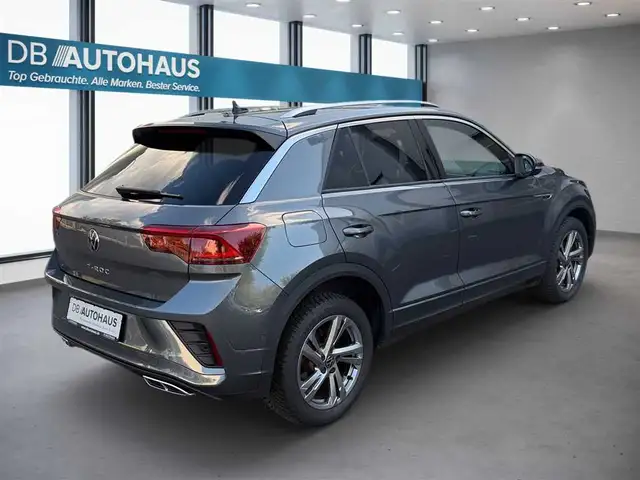 Volkswagen T-Roc view 4
