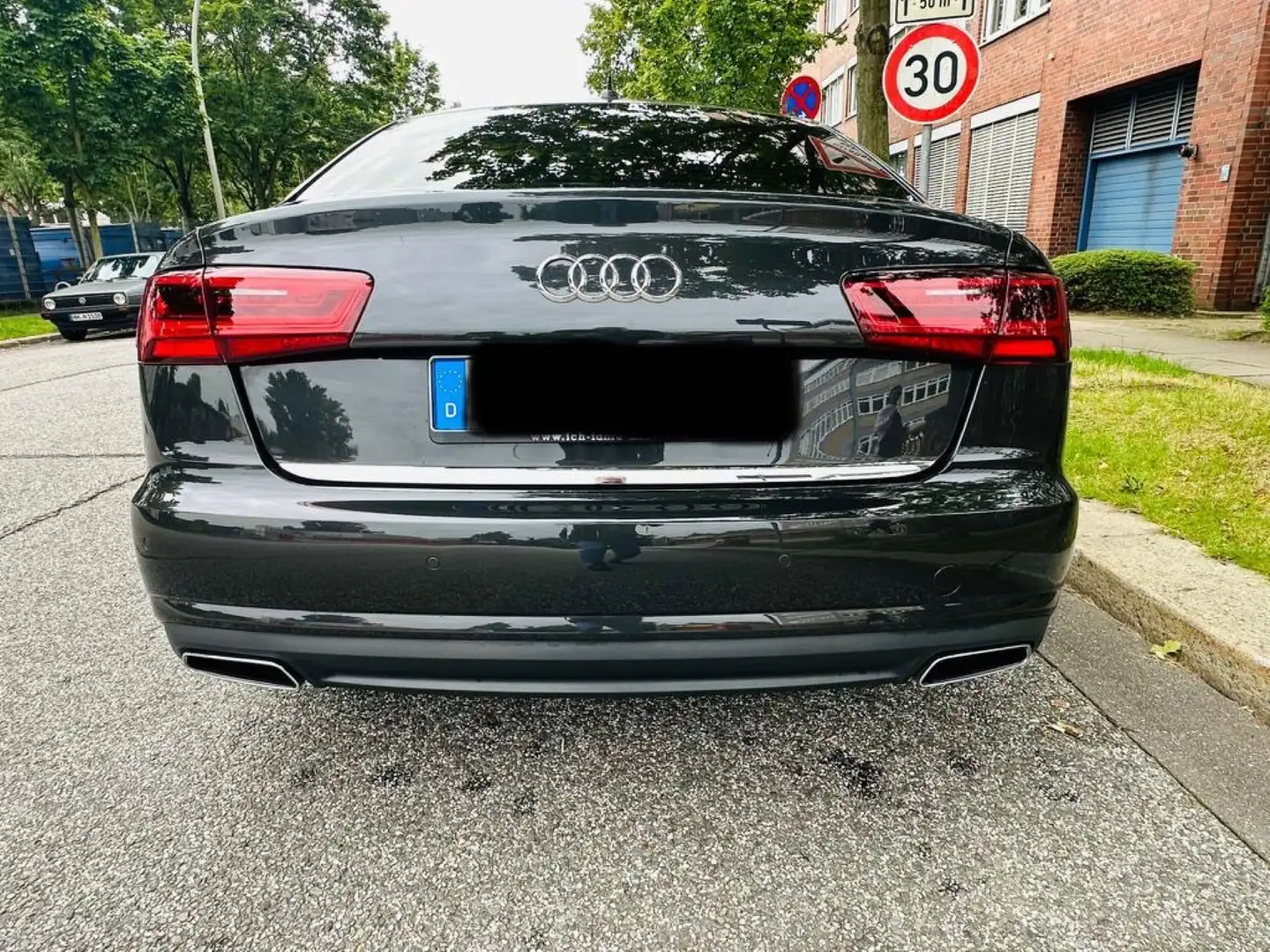 Audi A6 2.0 TDI ultra S tronic Schwarz - 2