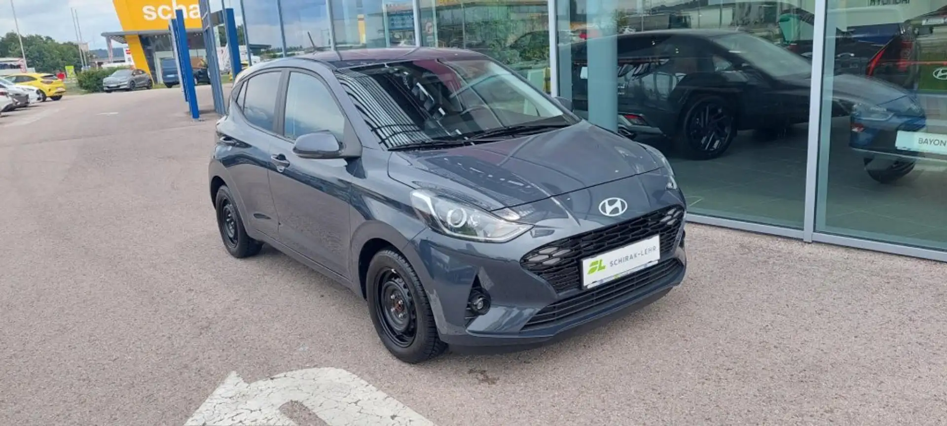 Hyundai i10 Trend Line 1,2 AMT a3bt2 Grau - 1