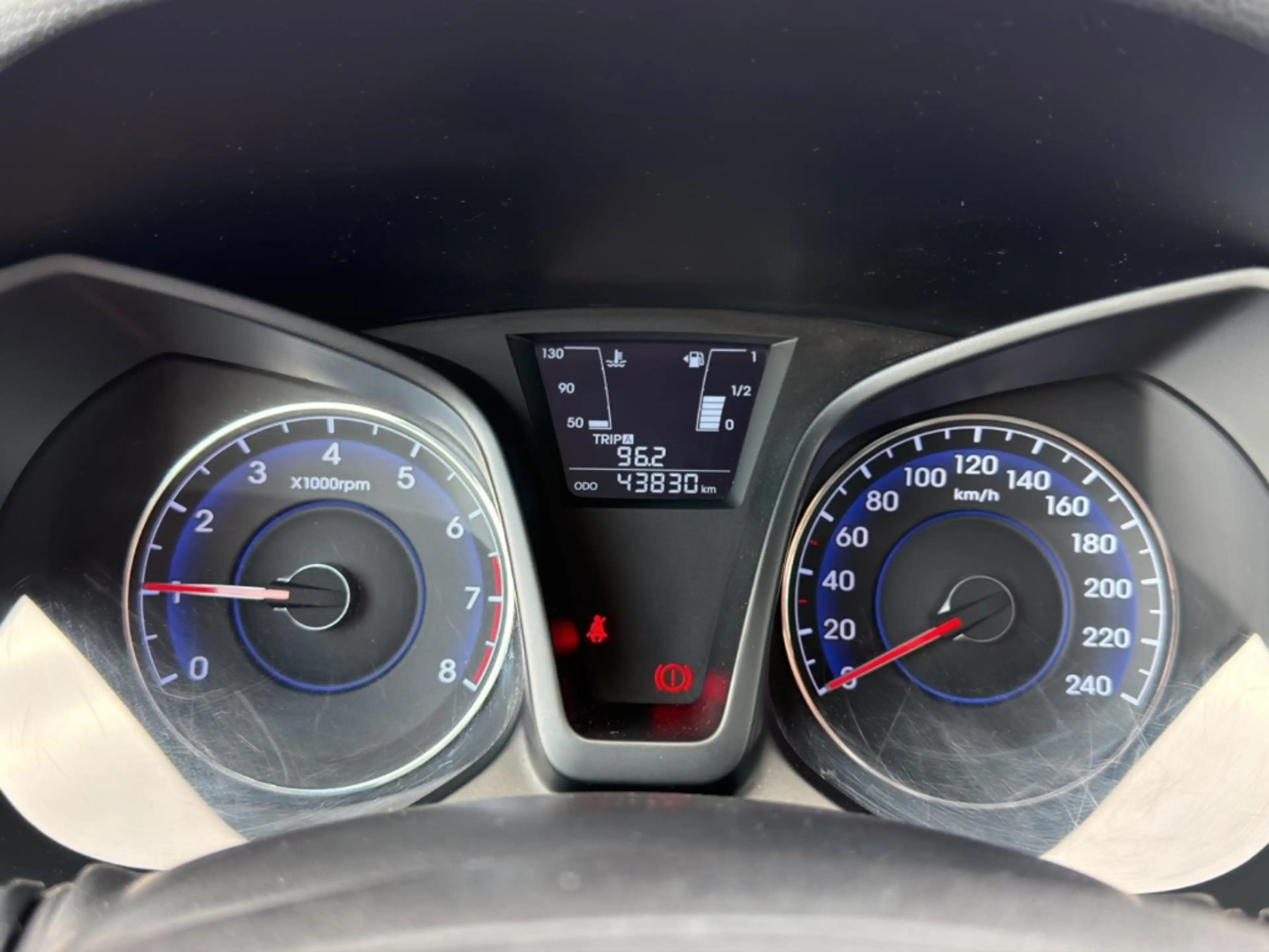 Hyundai iX20 Classic 1.6 °Allwetter°Klima° — photo 10