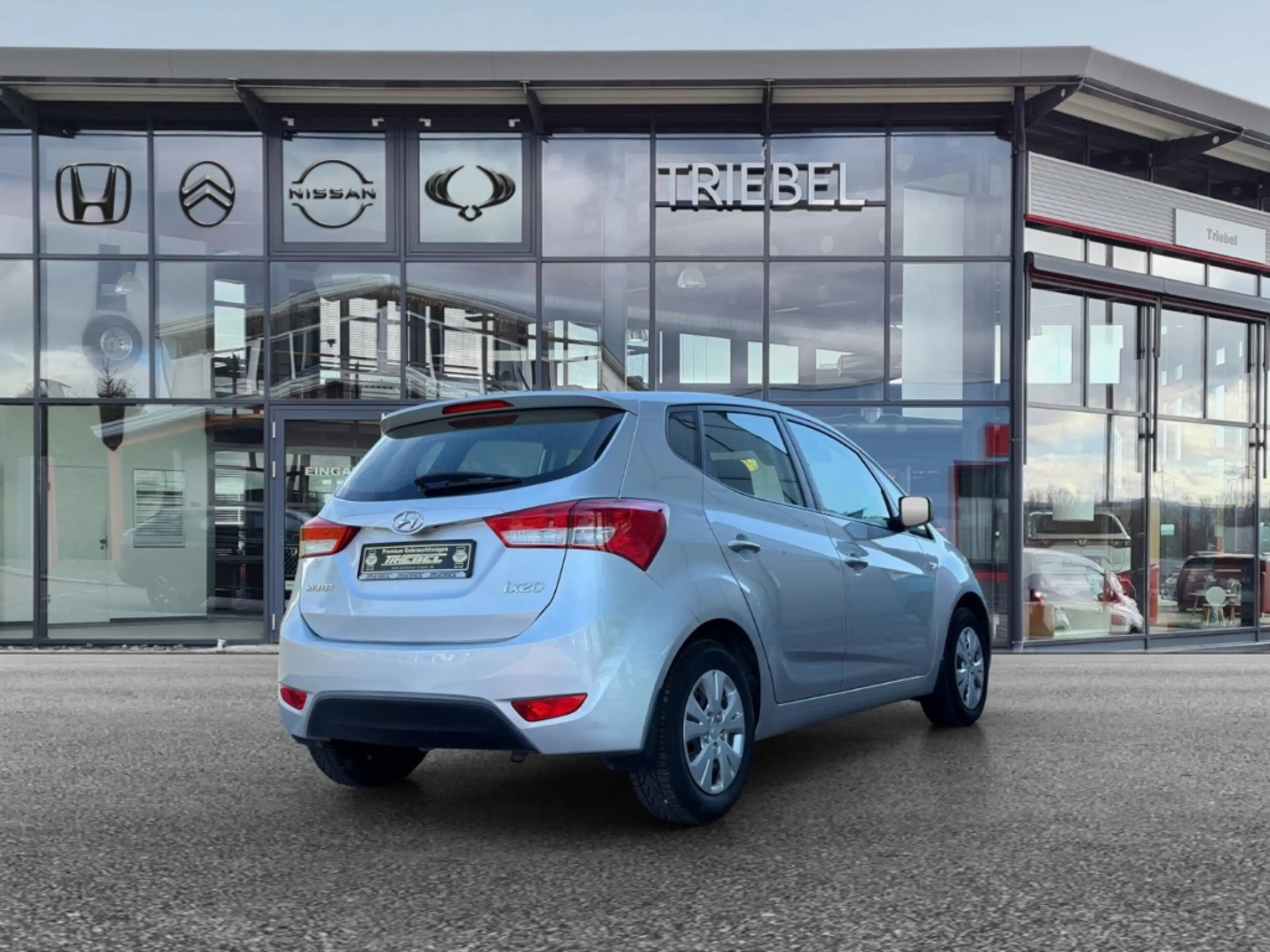 Hyundai iX20 Classic 1.6 °Allwetter°Klima° — photo 5