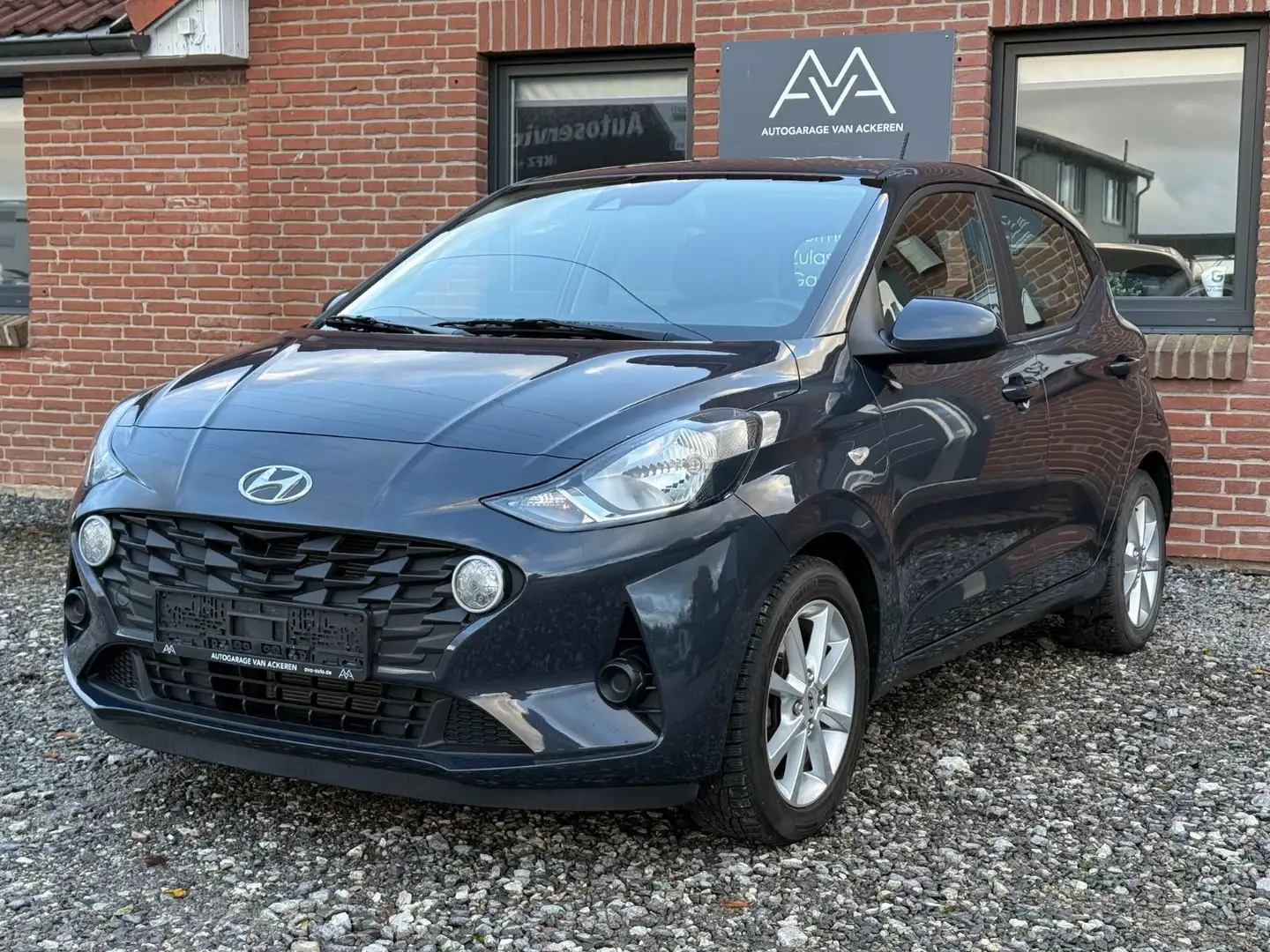 Hyundai i10 1.0 MPI Prime Automatik SHZ LHZ Alu GJR Grau - 1