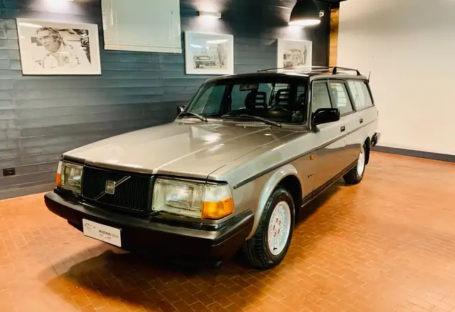 Volvo 240 240 SW 2.0 Polar Super cat.