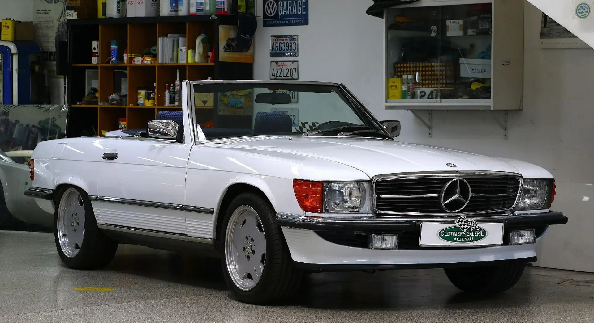 Mercedes-Benz SL 300 R107 Biały - 1