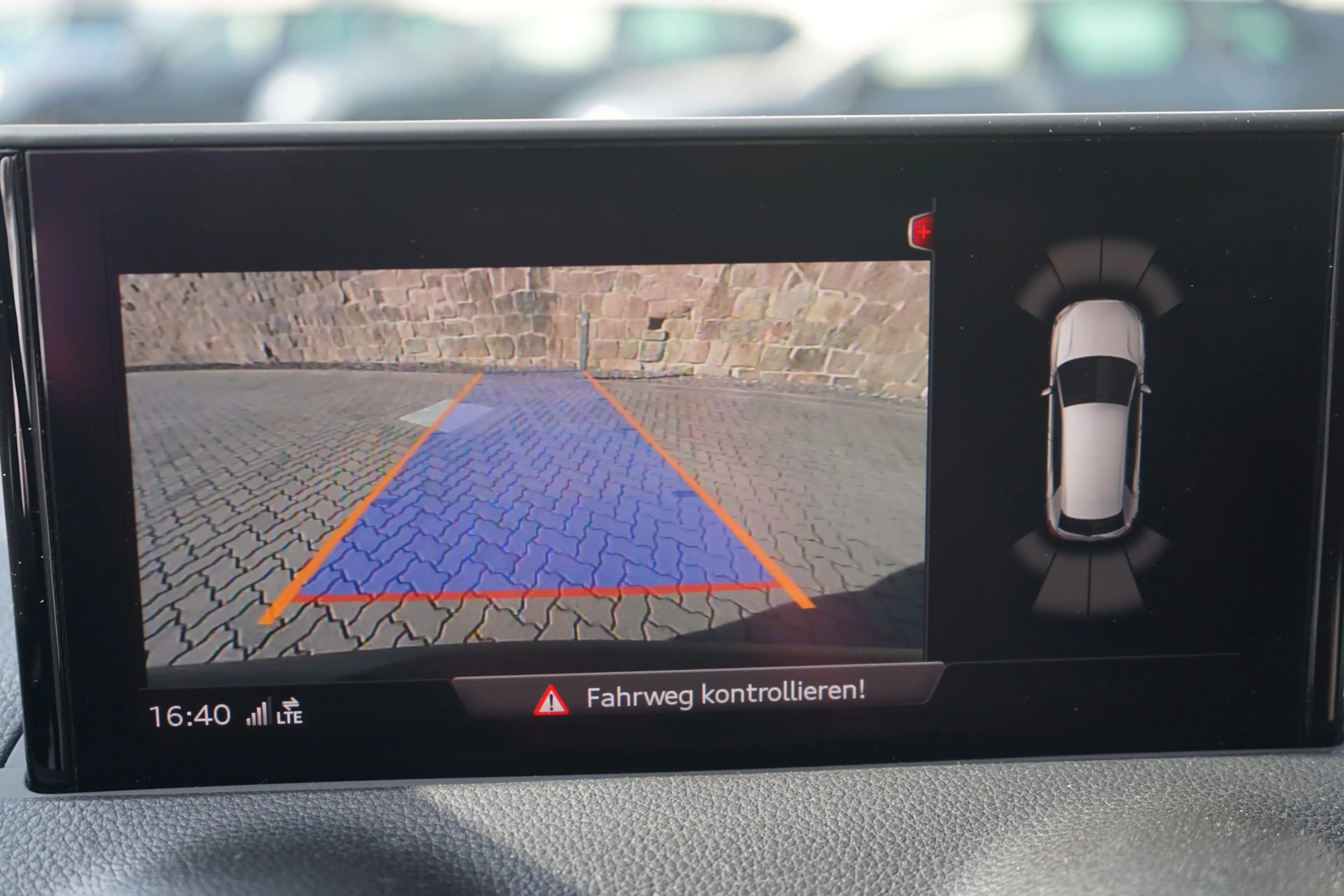 Audi SQ2 2.0 TFSI quattro LED ACC Virtual Cockpit B&O — photo 14