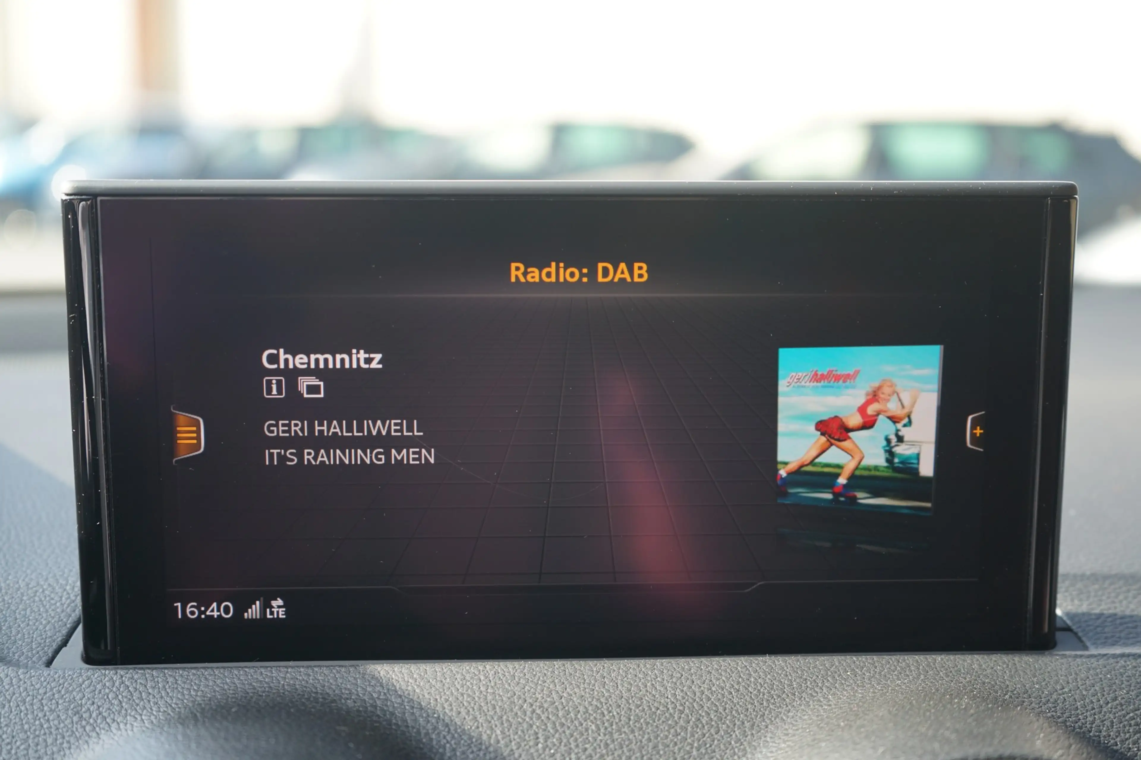 Audi SQ2 2.0 TFSI quattro LED ACC Virtual Cockpit B&O — photo 13