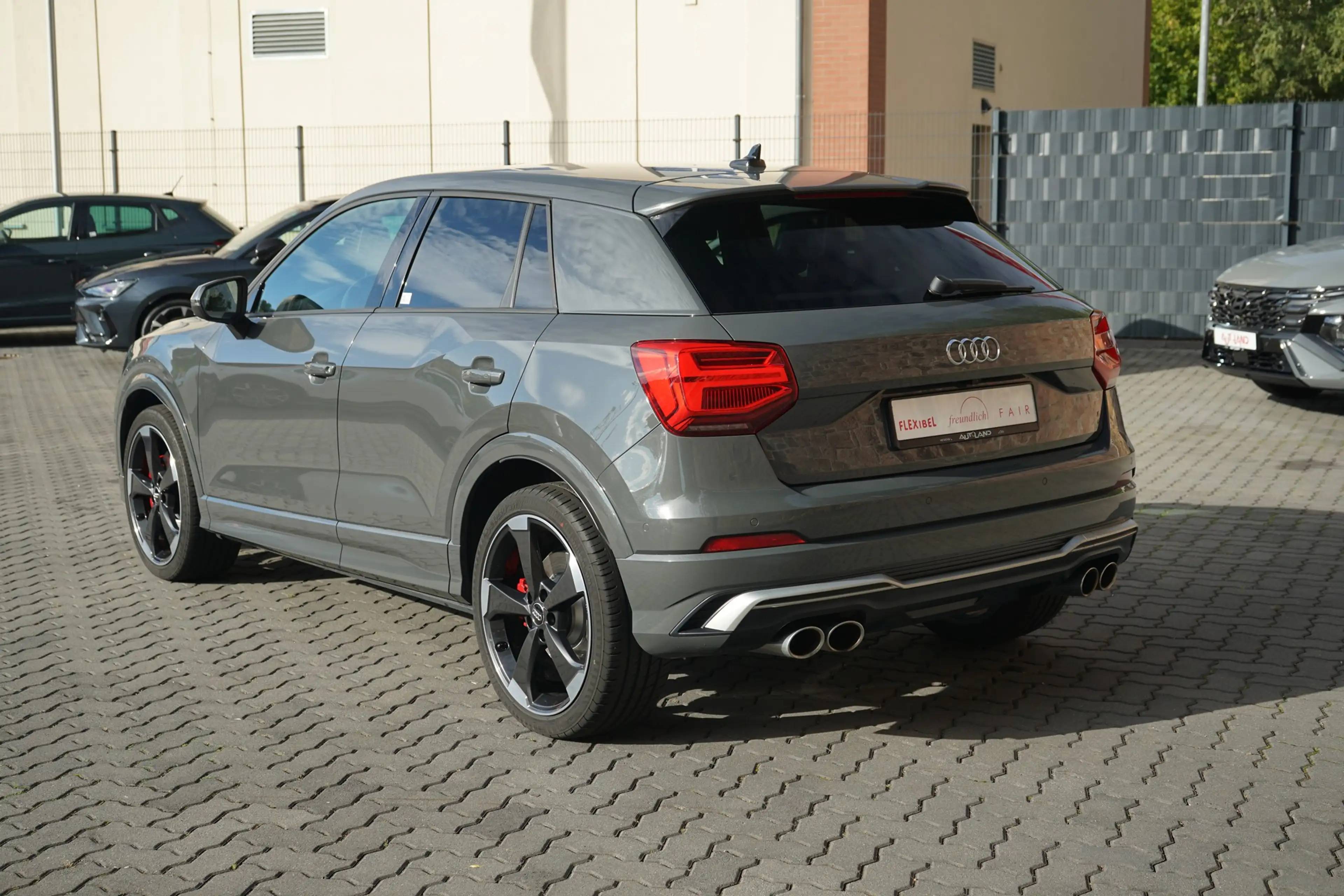 Audi SQ2 2.0 TFSI quattro LED ACC Virtual Cockpit B&O — photo 4