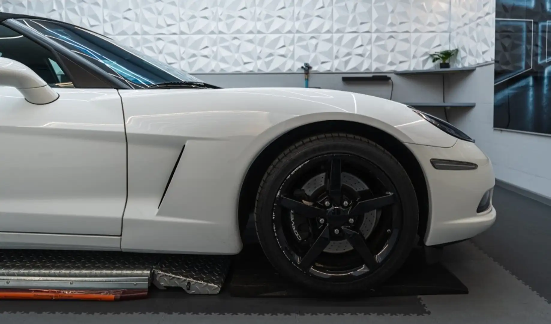 Corvette C6 Convertible Corvette C6 Cabrio 6.2 V8 Grand Sport Weiß - 2