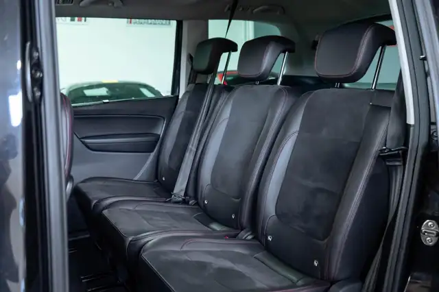 SEAT Alhambra view 13