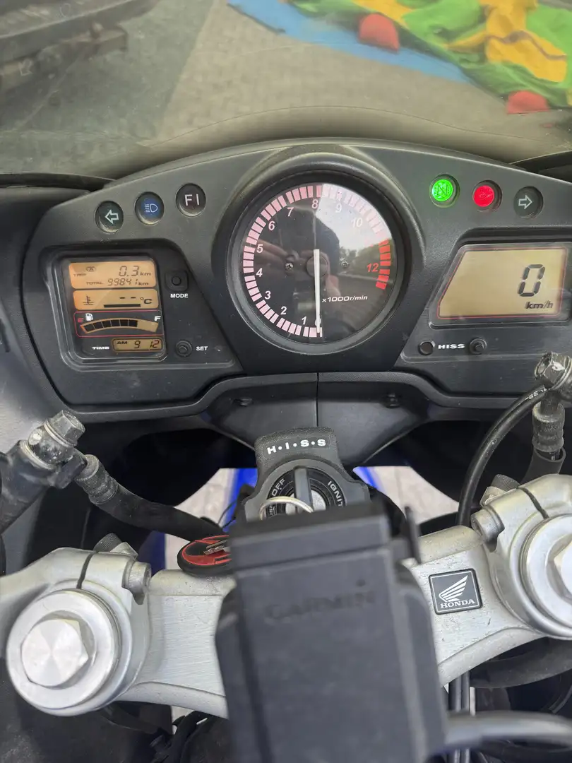 Honda CBR 1100 Blackbird - 1