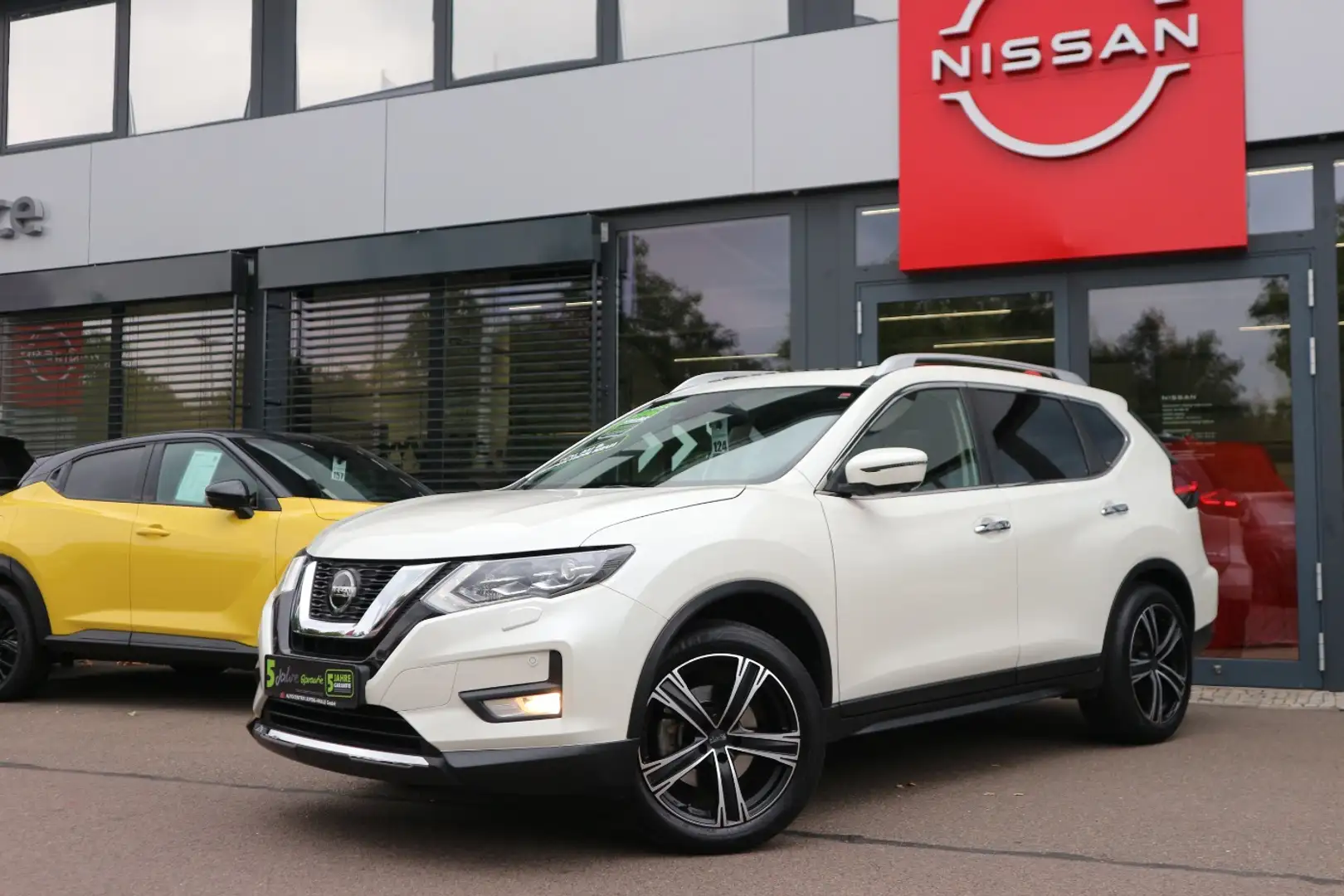 Nissan X-Trail 1.3 DIG-T DCT N-Connecta Pano AHK 7 Sitze Blanc - 2