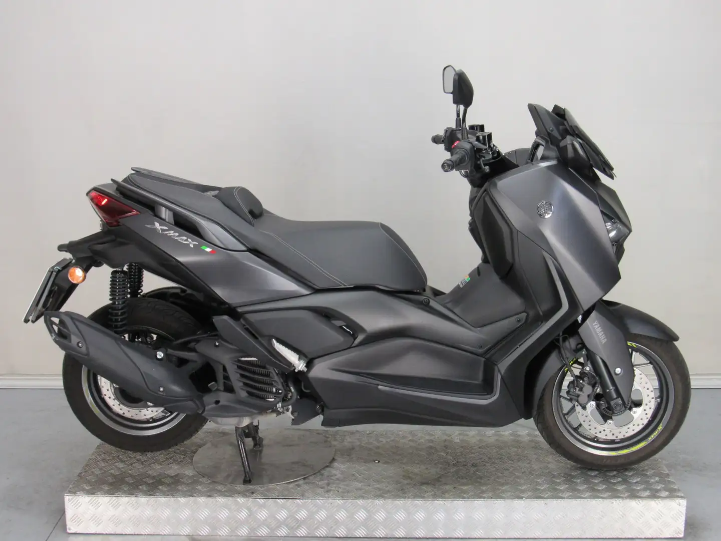 Yamaha X-Max 125 ABS Grigio - 1