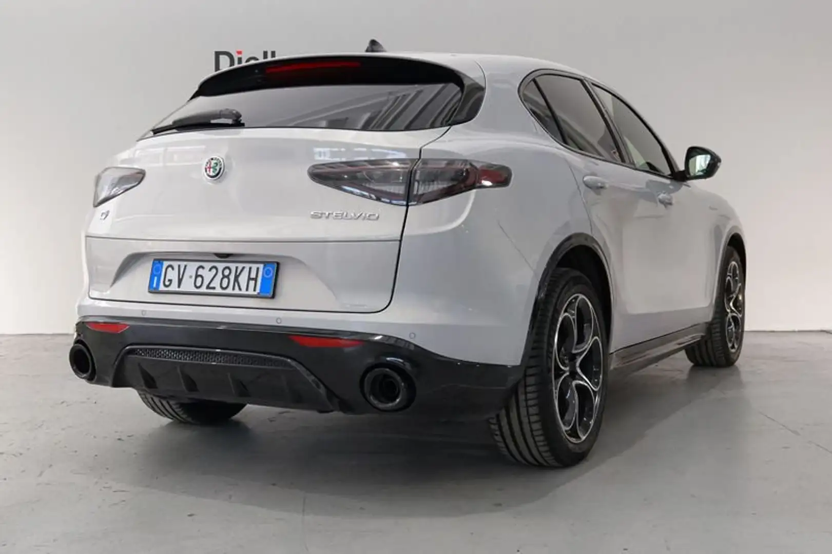 Alfa Romeo Stelvio Stelvio 2.2 t Veloce Q4 210cv auto Білий - 2