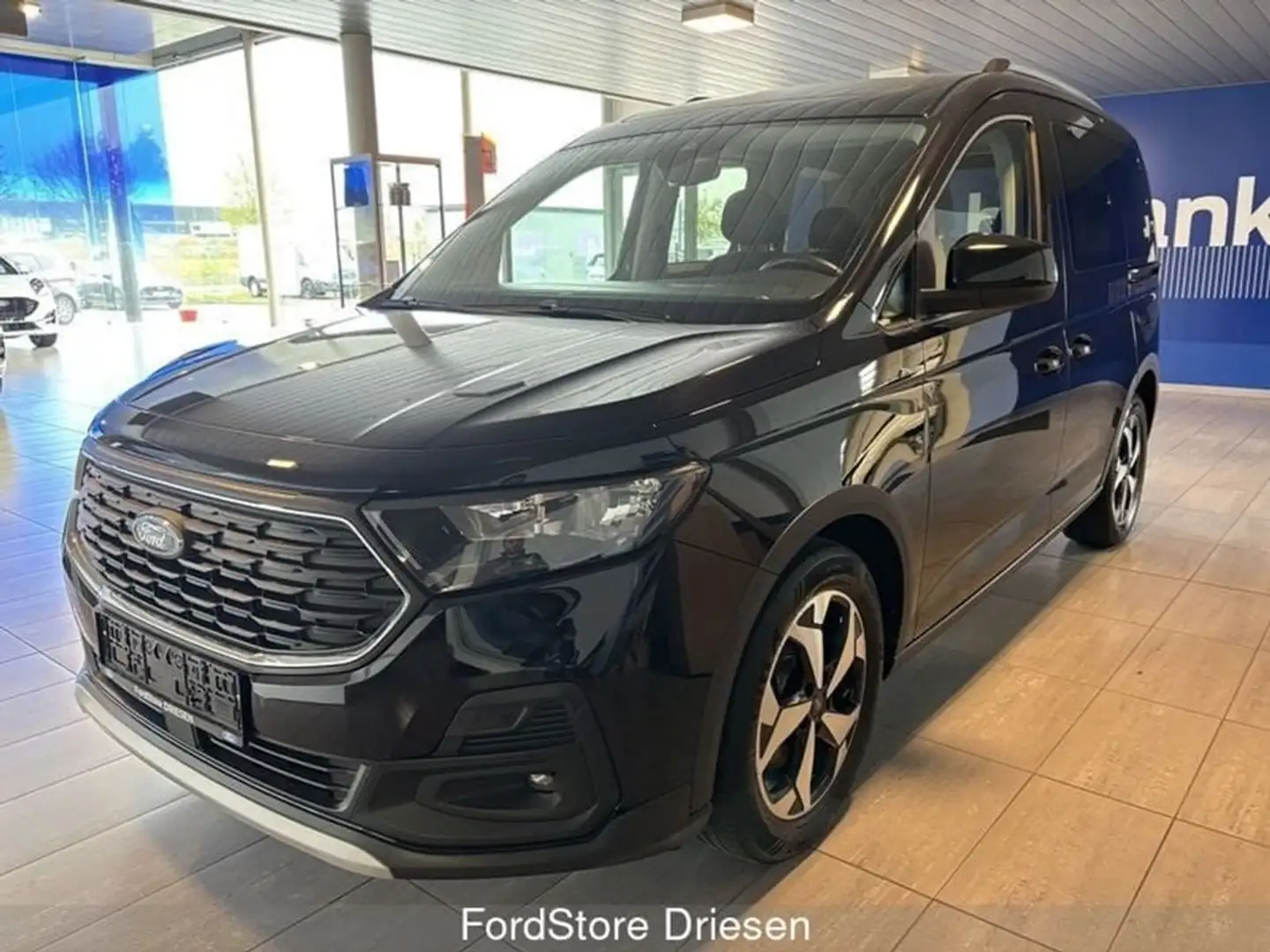 Ford Tourneo Connect Active 1.5i 115pk Zwart - 1
