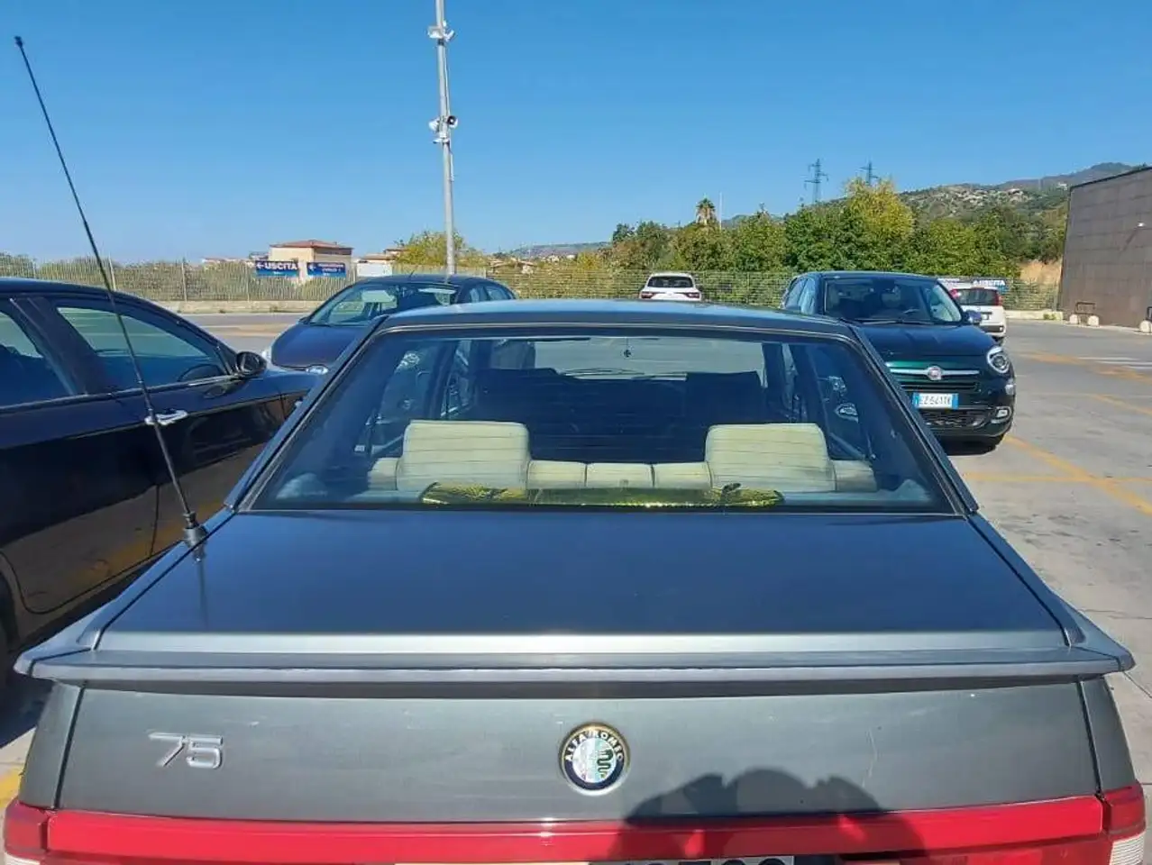 Alfa Romeo 75 1.8 ie, foto 5