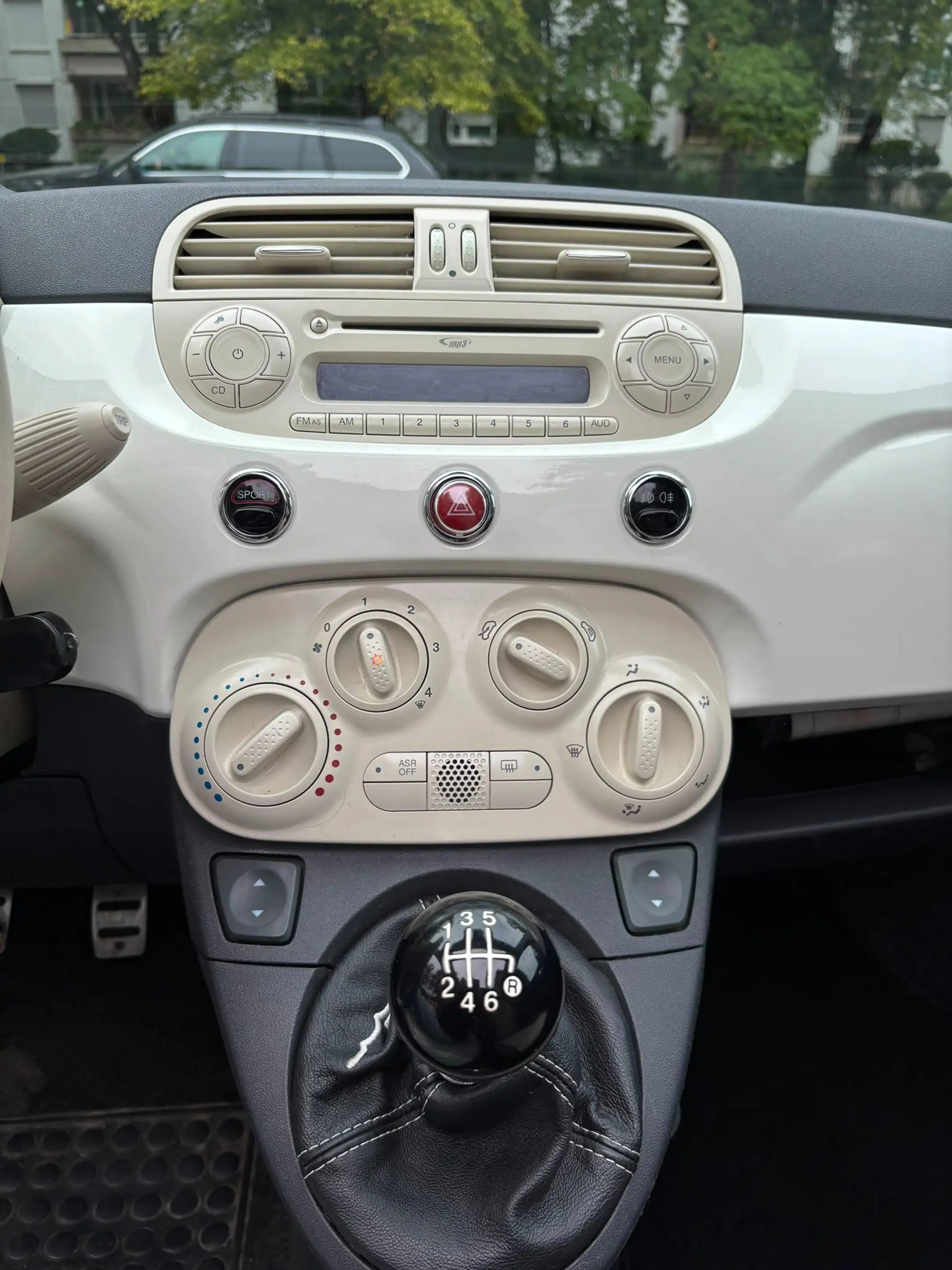 Fiat 500 Lounge — photo 14