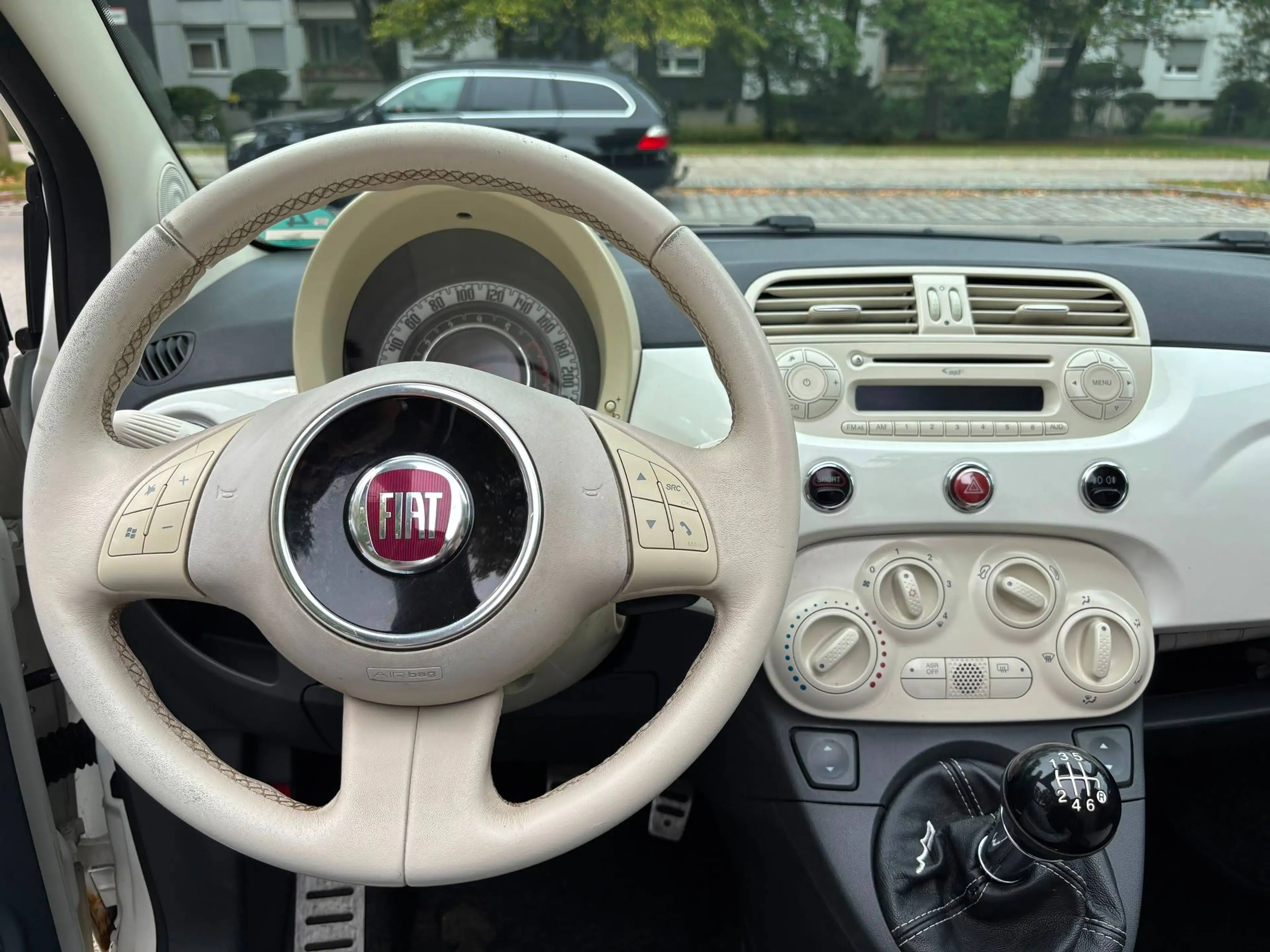 Fiat 500 Lounge — photo 12
