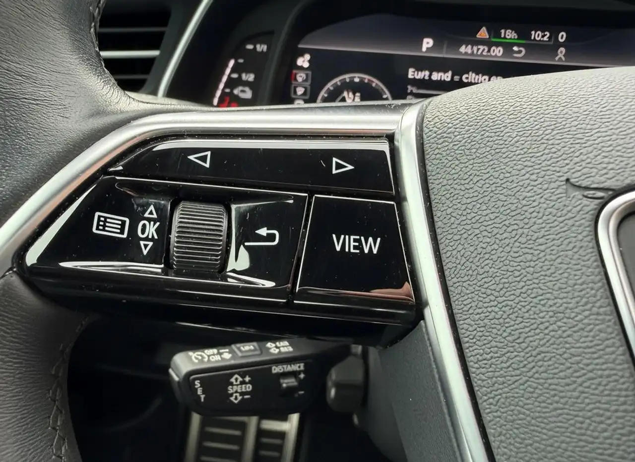 Audi A6 Avant 50 TFSI e quattro Business edition TREKHAAK, миниатюра 16