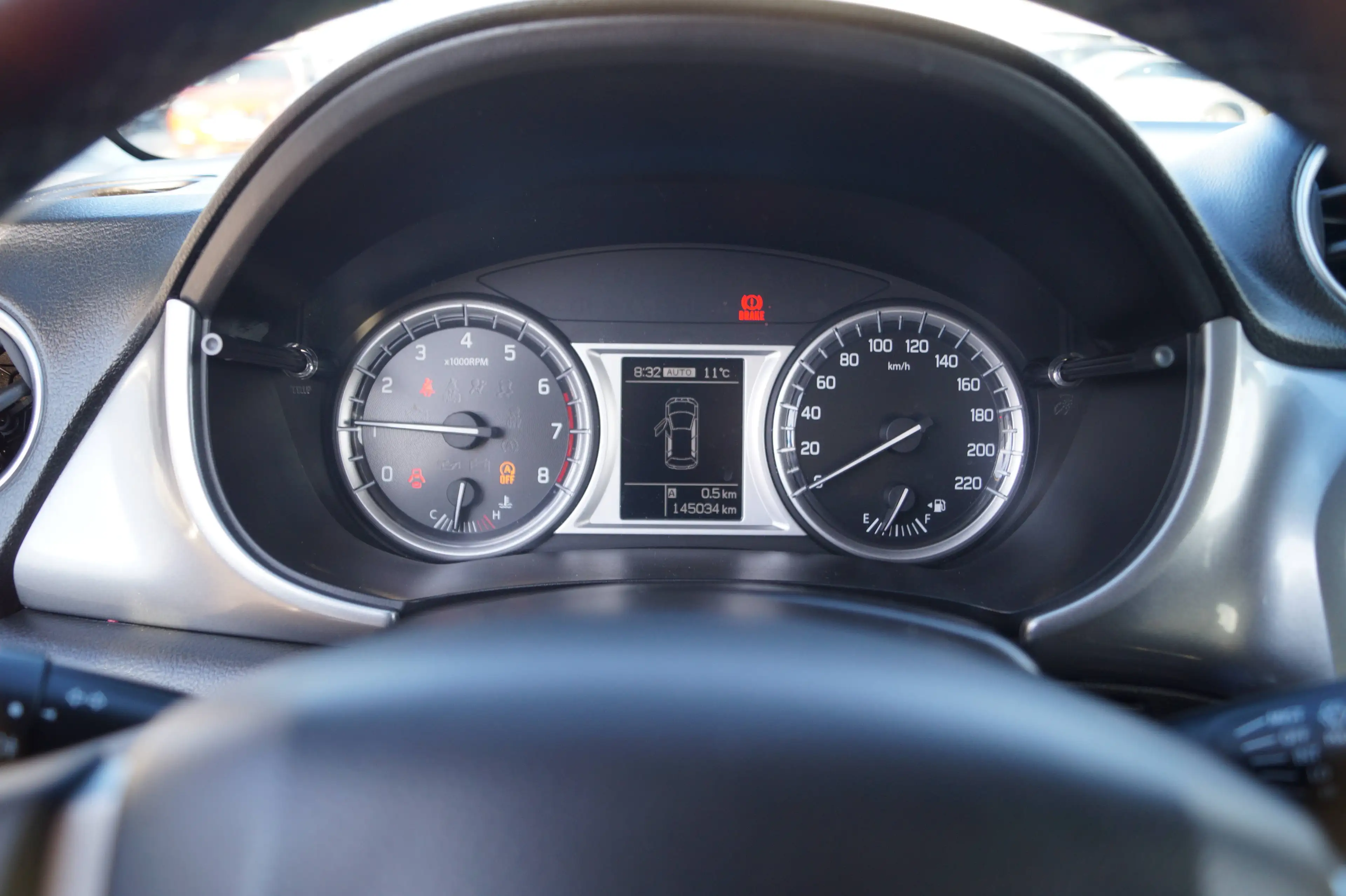 Suzuki Vitara Shine Allrad — photo 8