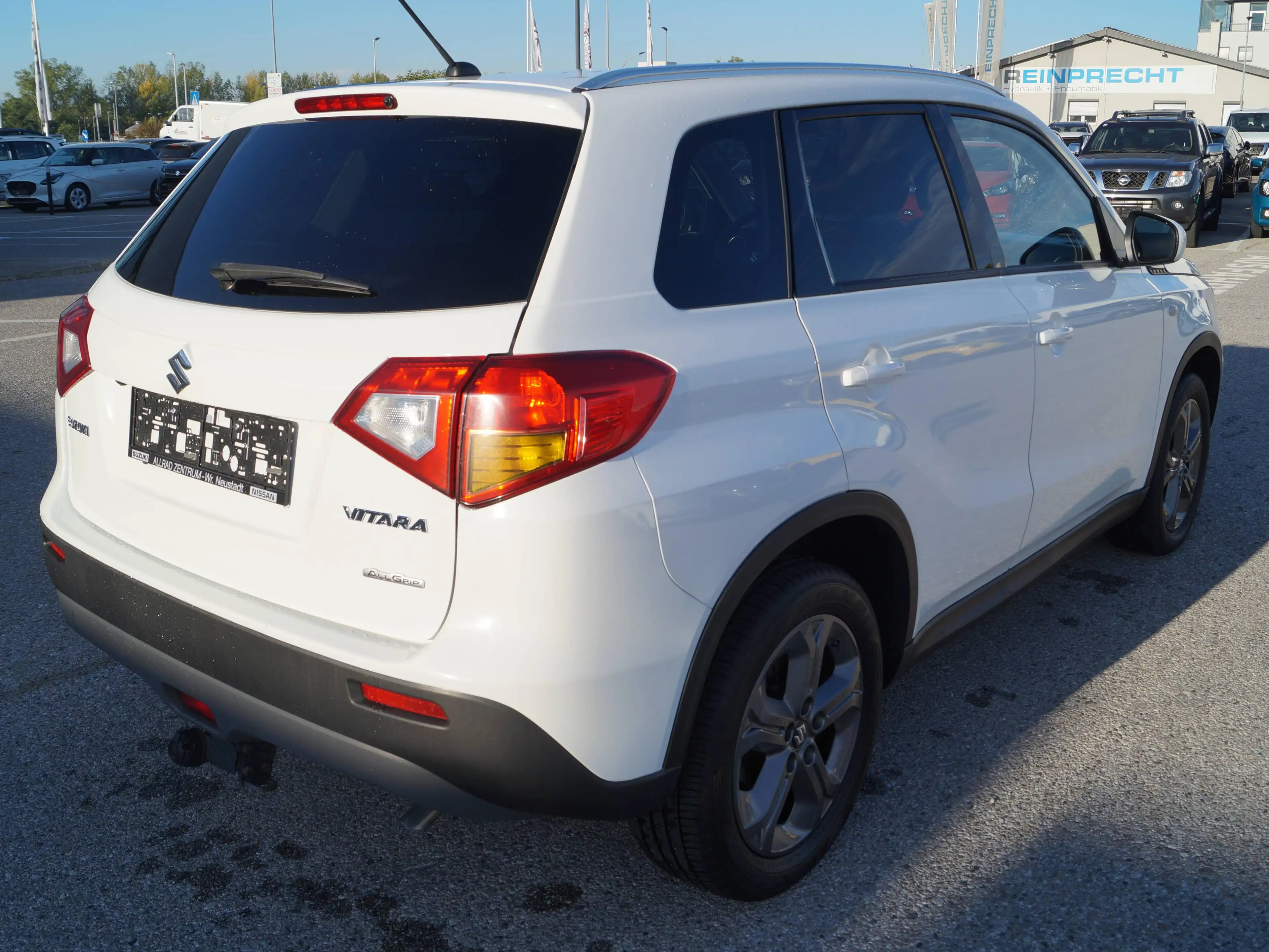 Suzuki Vitara Shine Allrad — photo 3