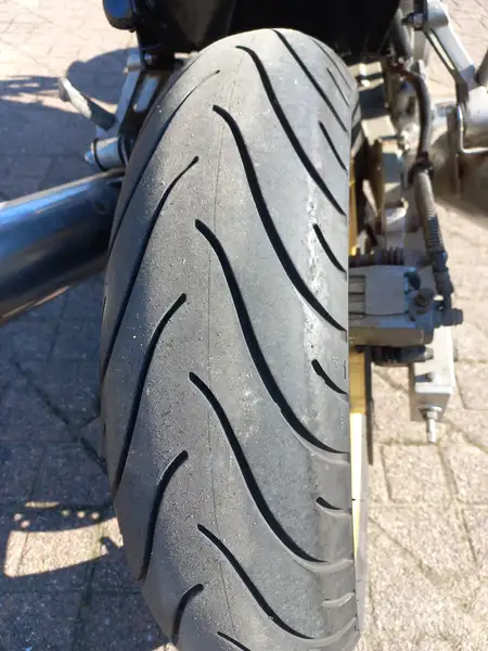 Kawasaki ZZR 600 - foto 3