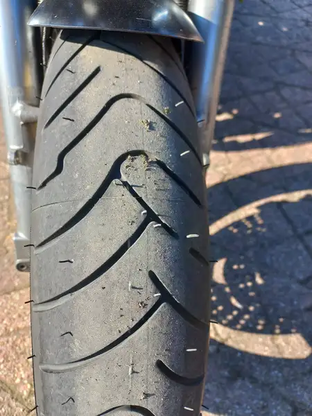 Kawasaki ZZR 600 - foto 2