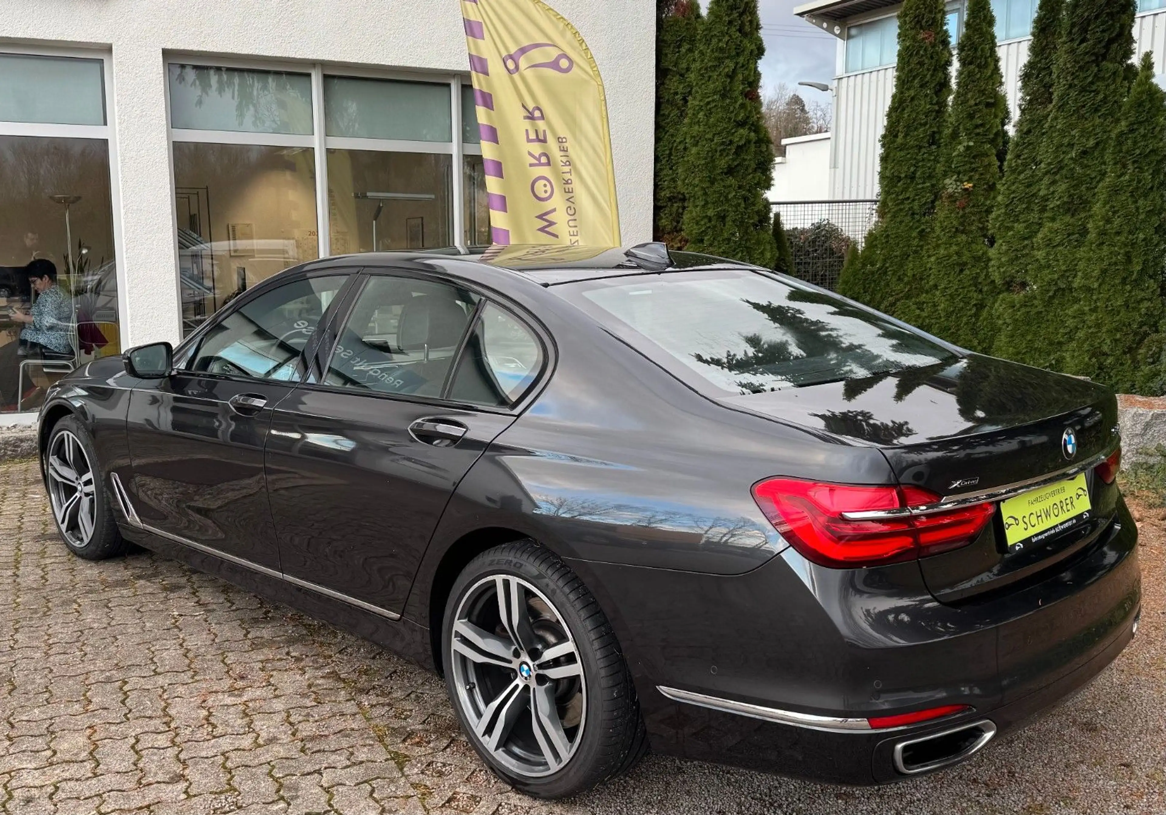 BMW 750 i xDrive*SD*Hed-Up*Komfortsitze*Kamera*MwSt.* — photo 3
