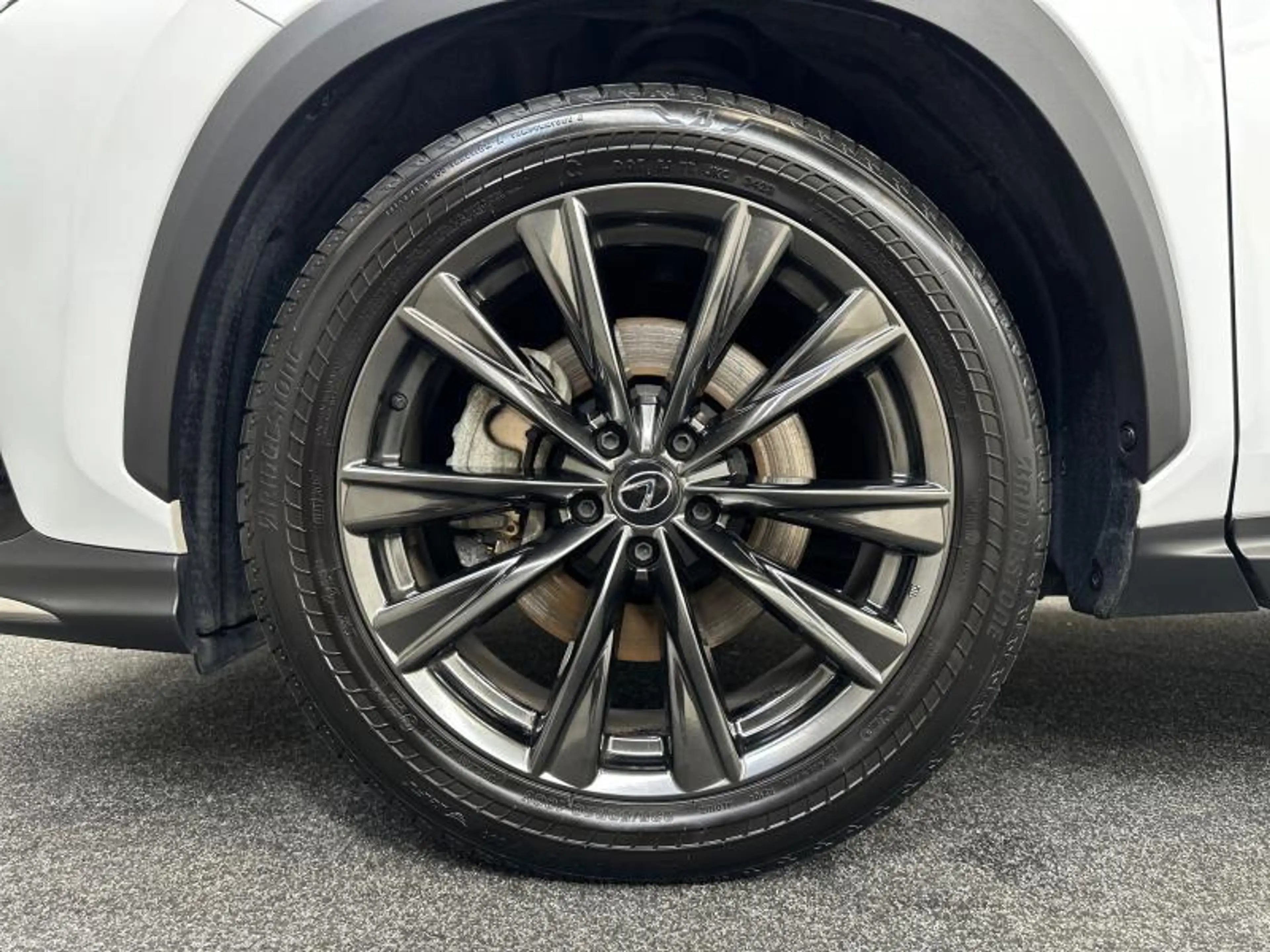 Lexus NX 450h+ PHEV F-Sport Line | sunroof | 360° camera — photo 13