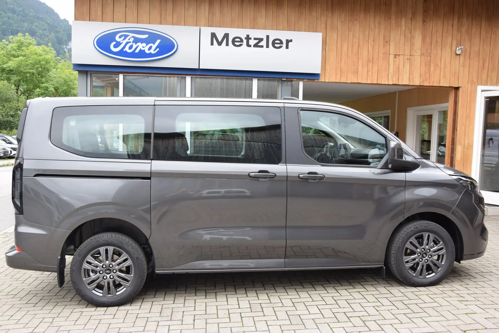 Ford Tourneo Custom **Allrad**Kamera**ACC**LED**5J Garantie** Gris - 1