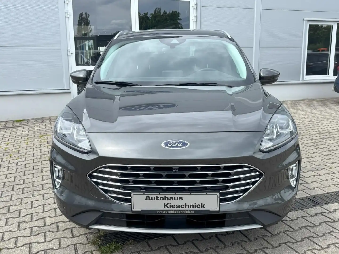 Ford Kuga Titanium Grau - 2