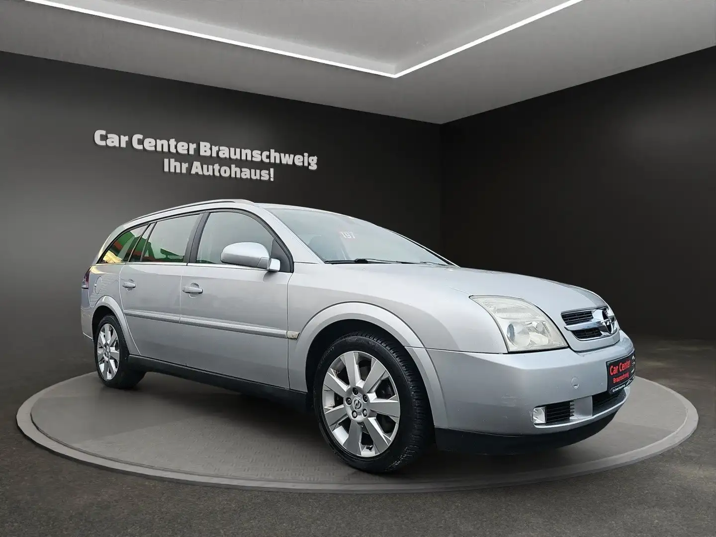 Opel Vectra Caravan 3.0 V6 CDTI Cosmo Plateado - 2