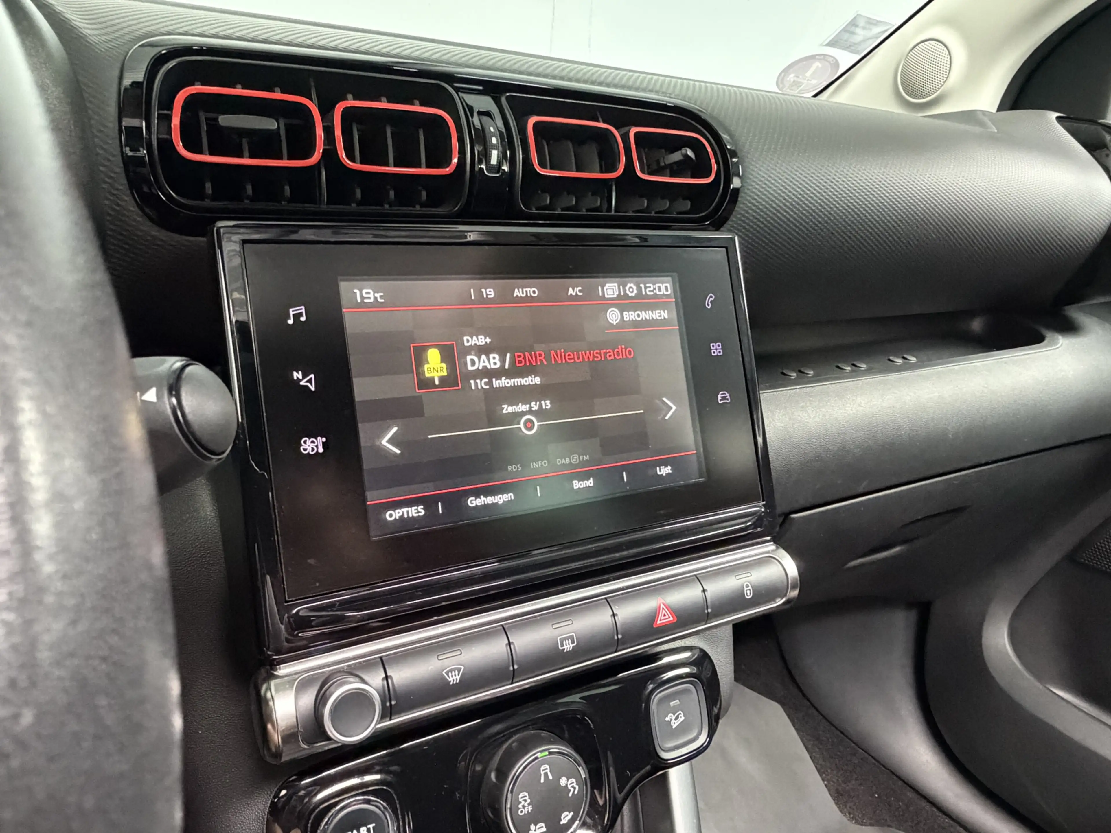 Citroen C3 Aircross 1.2 PureTech S&S Shine GARANTIE|Automaat|Head-Up|P — photo 23