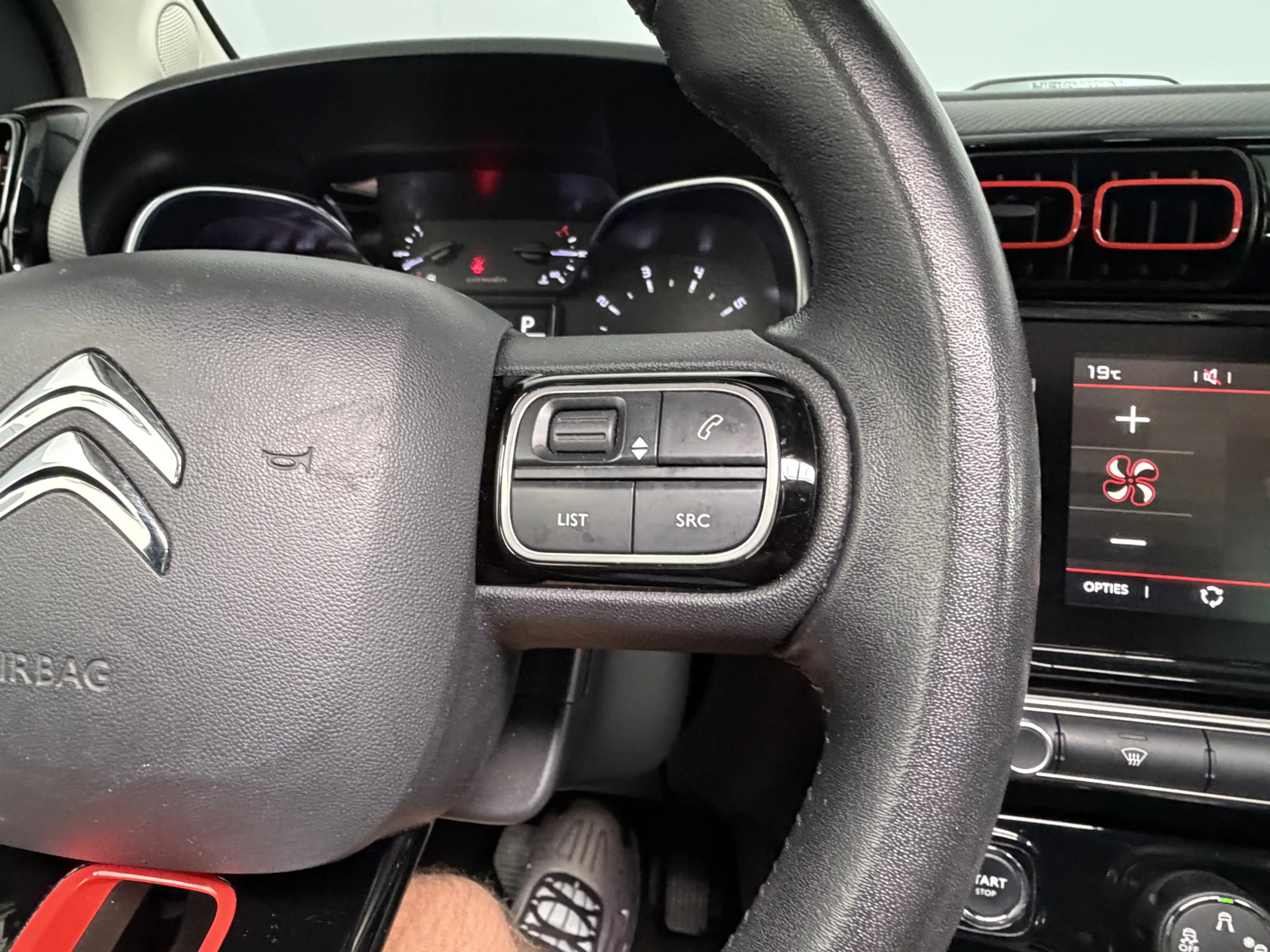 Citroen C3 Aircross 1.2 PureTech S&S Shine GARANTIE|Automaat|Head-Up|P — photo 17