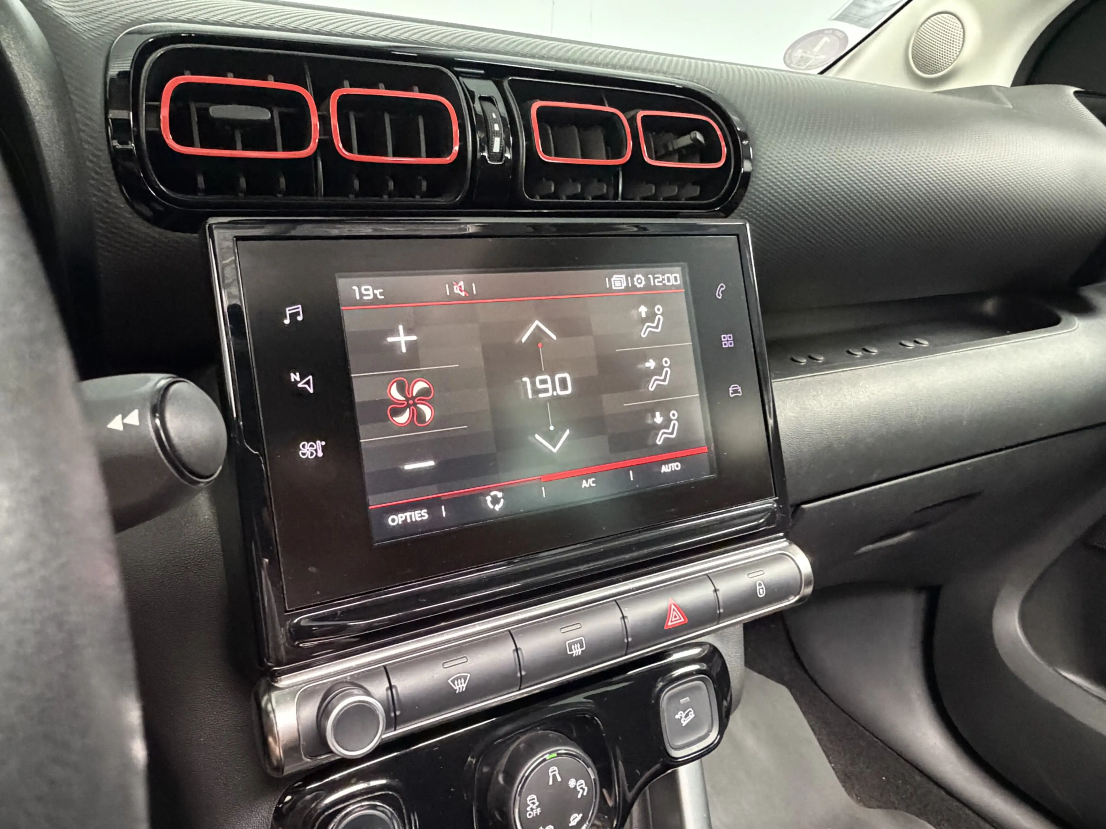 Citroen C3 Aircross 1.2 PureTech S&S Shine GARANTIE|Automaat|Head-Up|P — photo 22