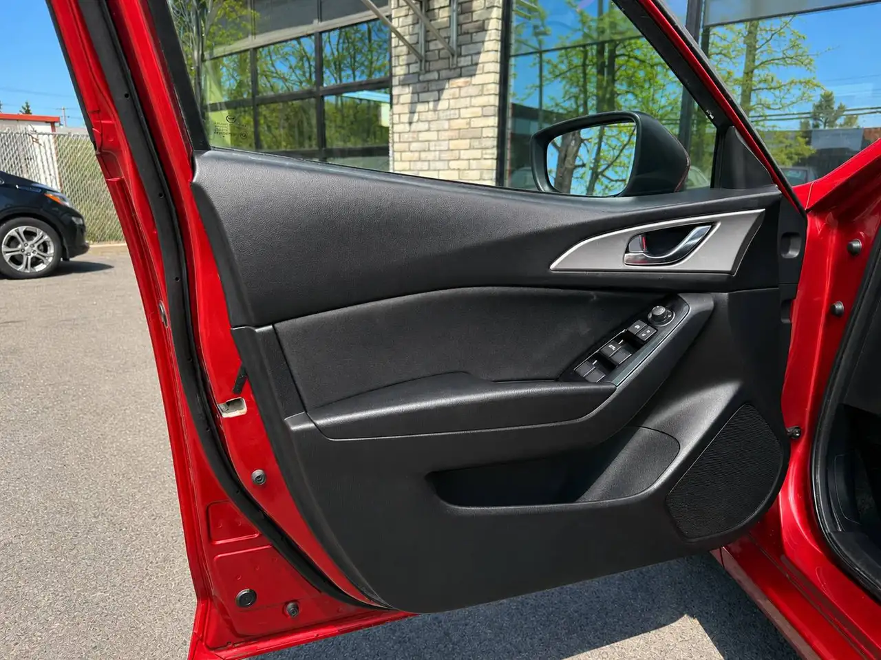 Mazda 3 снимка Mazda 3