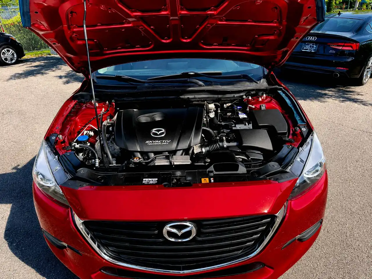 Mazda 3 снимка Mazda 3