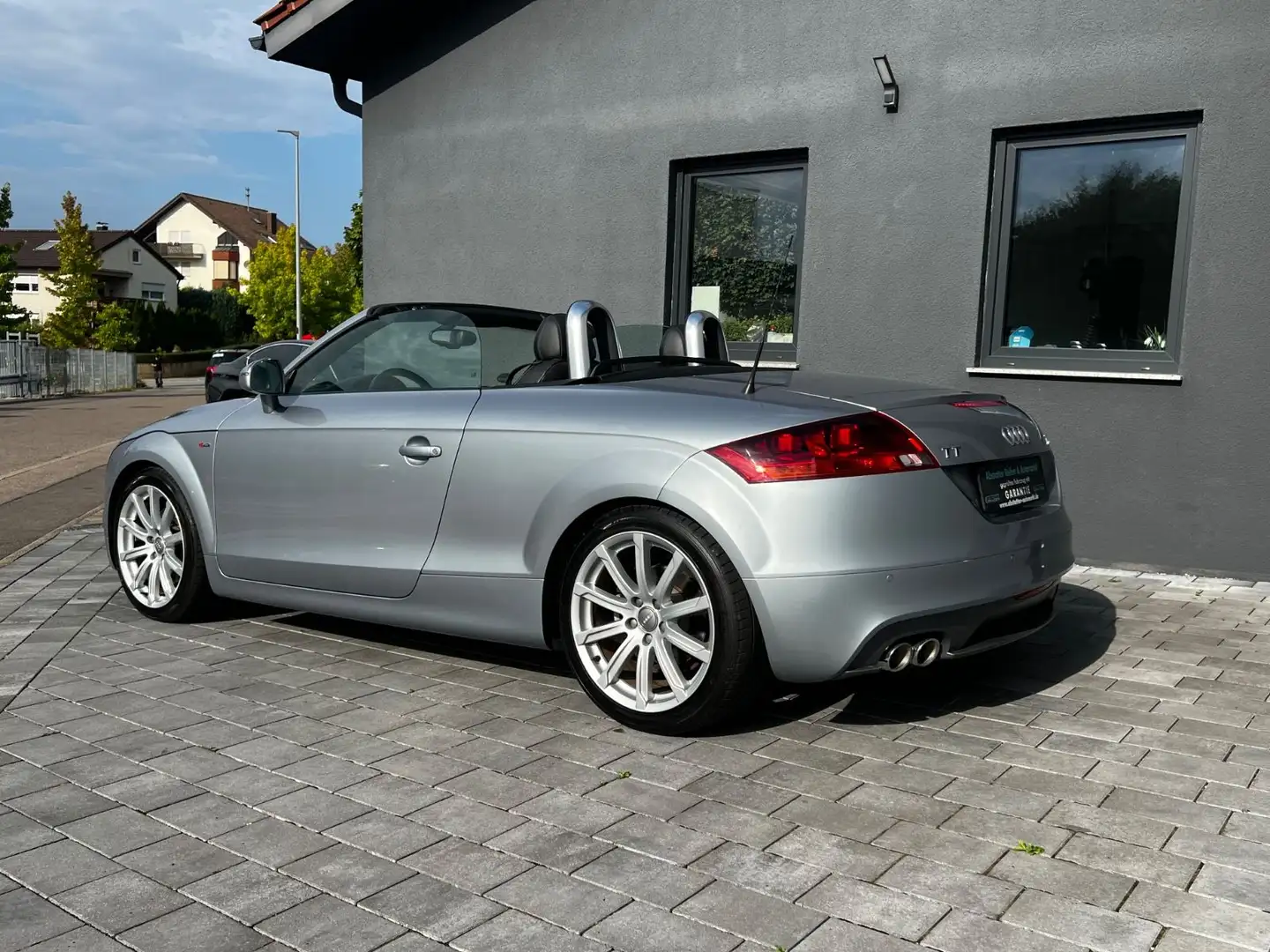 Audi TT Coupe/Roadster 2.0 TDI quattro/S-line Silber - 2