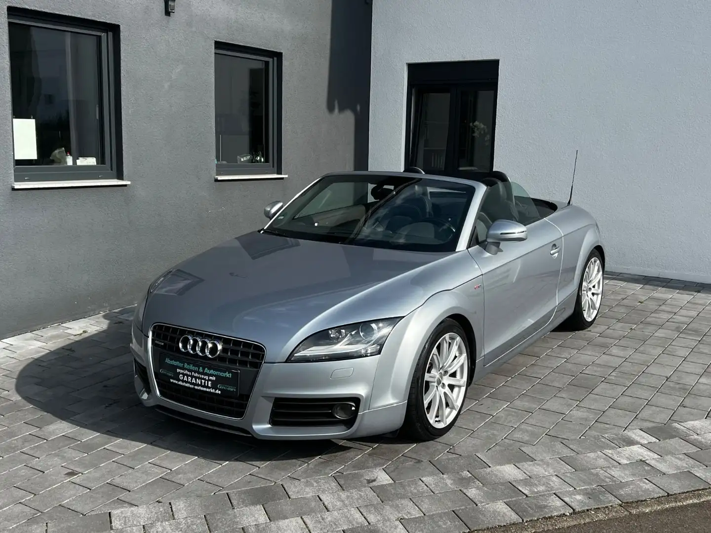 Audi TT Coupe/Roadster 2.0 TDI quattro/S-line Silber - 1