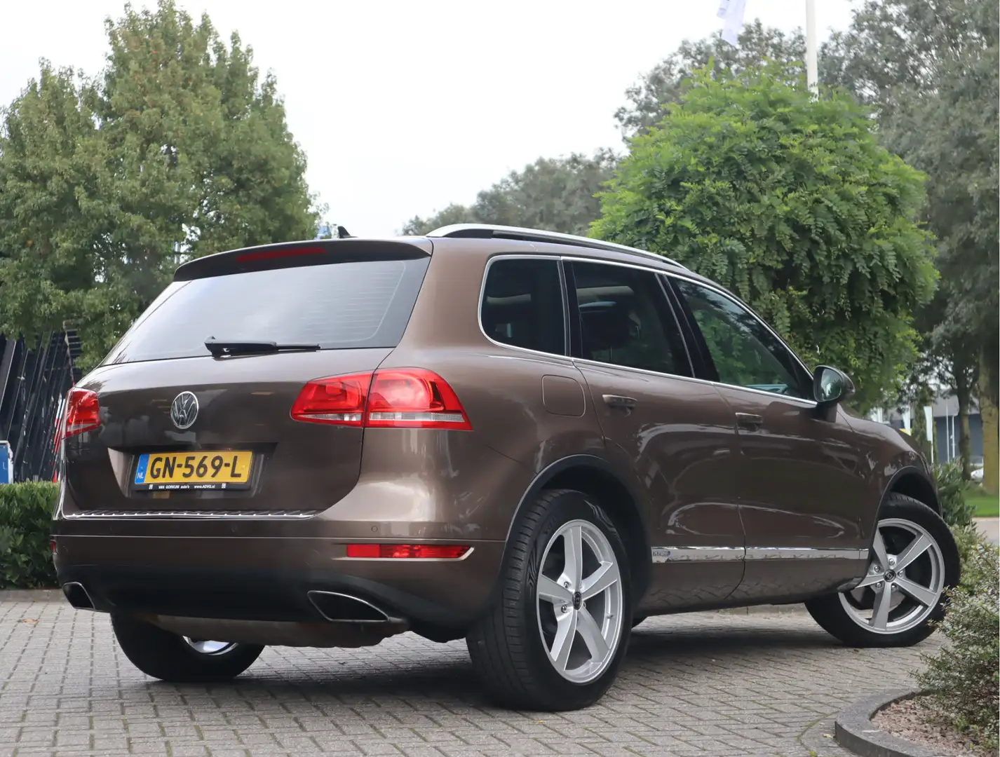 Volkswagen Touareg 3.0 TSI Hybrid Highline / Luchtvering Brun - 2
