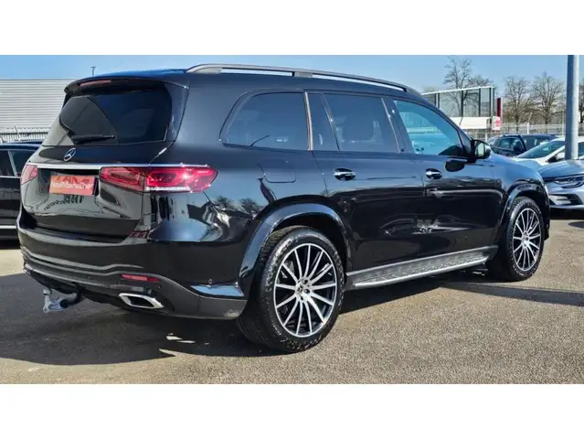 Mercedes-Benz Unknown Model view 3