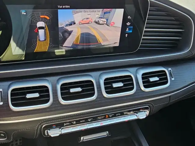 Mercedes-Benz Unknown Model view 12