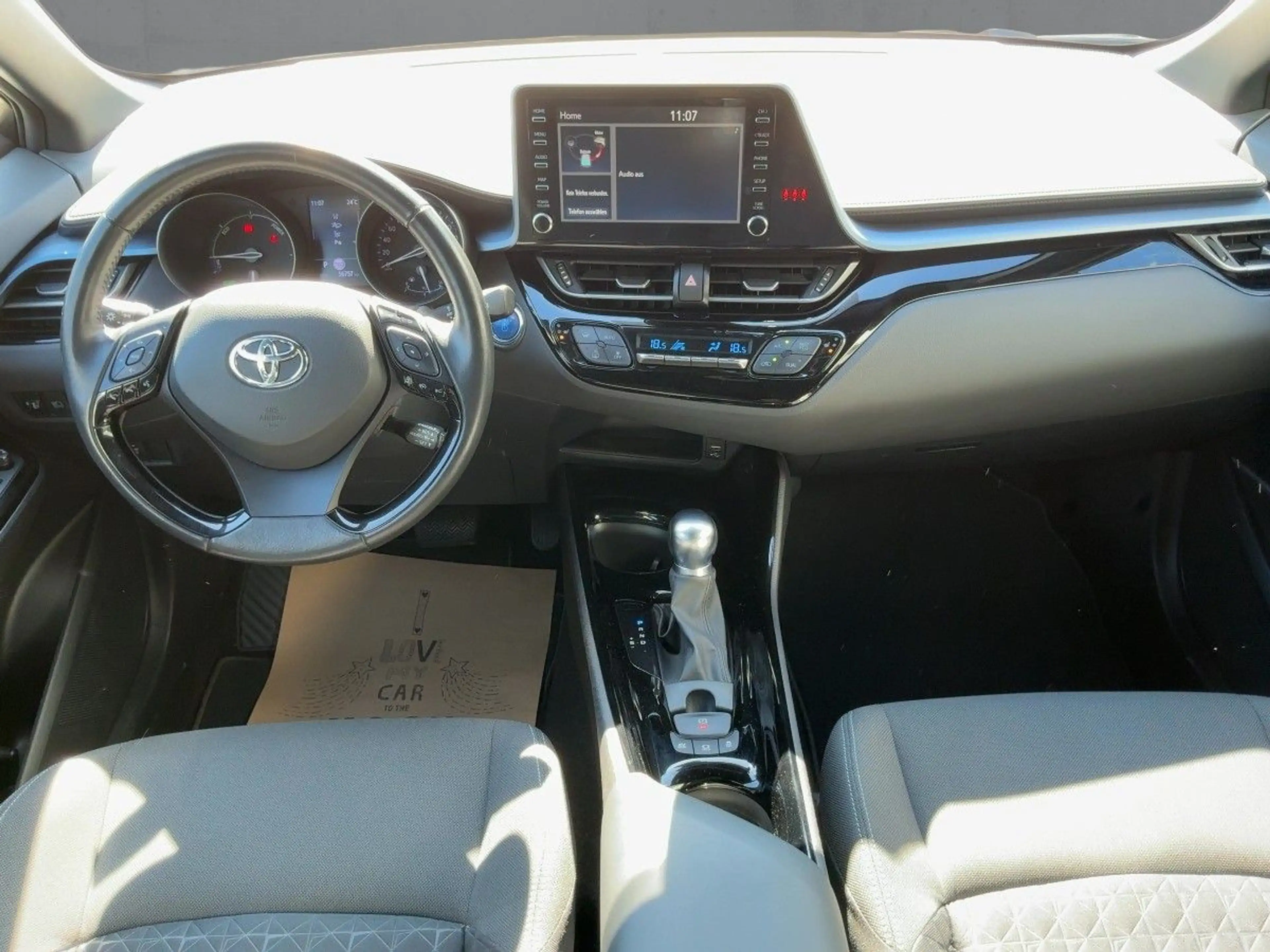 Toyota C-HR 2.0 Hybrid TEAM D Bi-LED+ACC+RFK+SHZ+DAB — photo 9