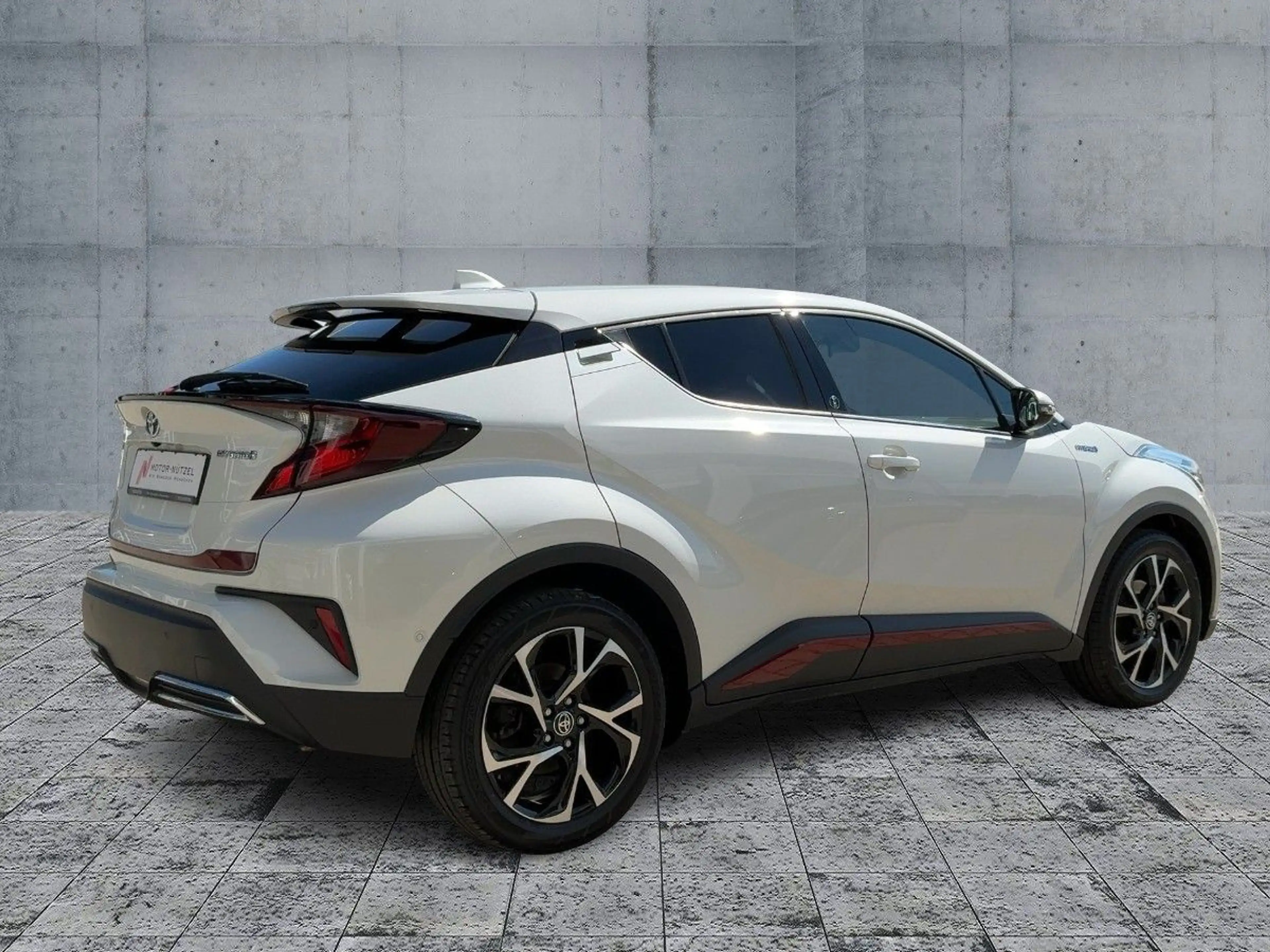 Toyota C-HR 2.0 Hybrid TEAM D Bi-LED+ACC+RFK+SHZ+DAB — photo 6