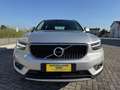 Volvo XC40 D3 AWD Geartronic Momentum Silber - thumbnail 2