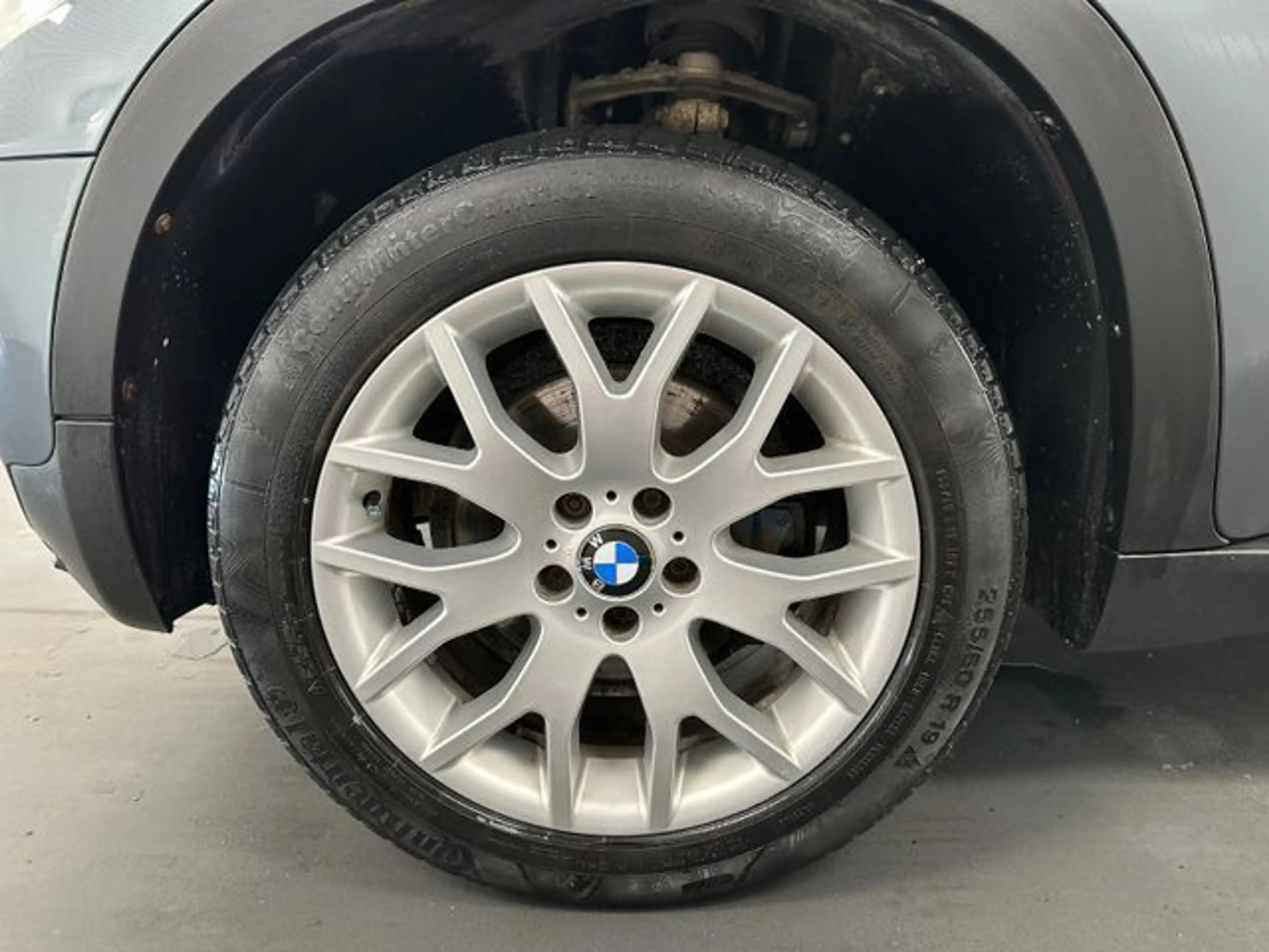 BMW X5 xDrive30d NaviProf Leder Bi Xenon Tempomat — photo 11