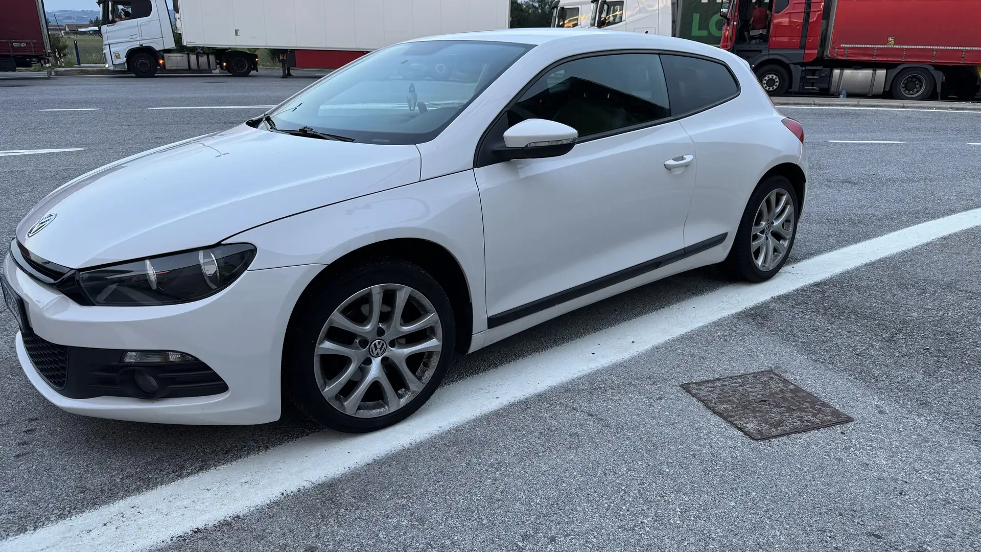 Volkswagen Scirocco 1.4 tsi 122cv - 1