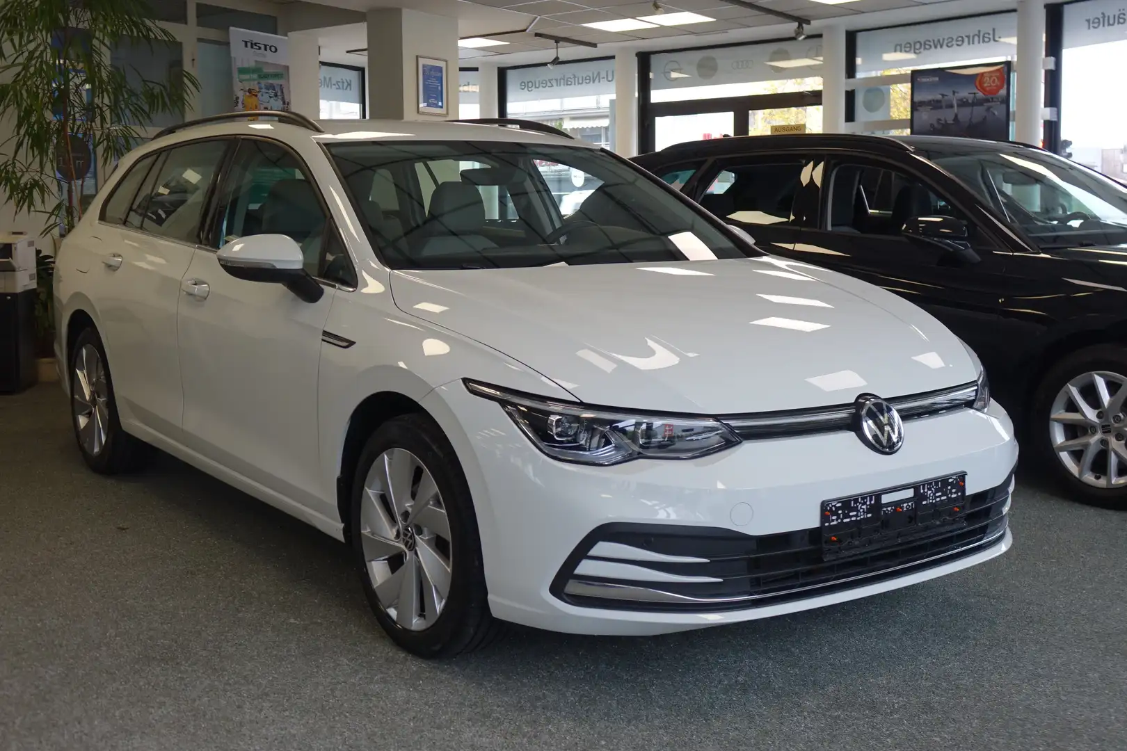 Volkswagen Golf Variant 1.5 TSI Style +AHK+Standheizung+SHZ hinten Blanc - 1