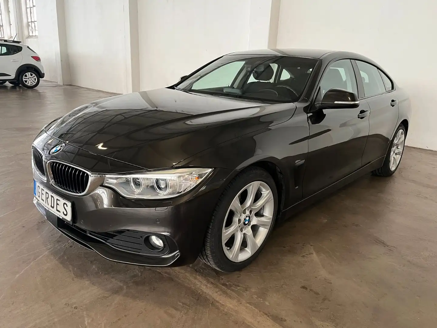 BMW 420 Baureihe 4 Gran Coupe 420 i Advantage Braun - 2